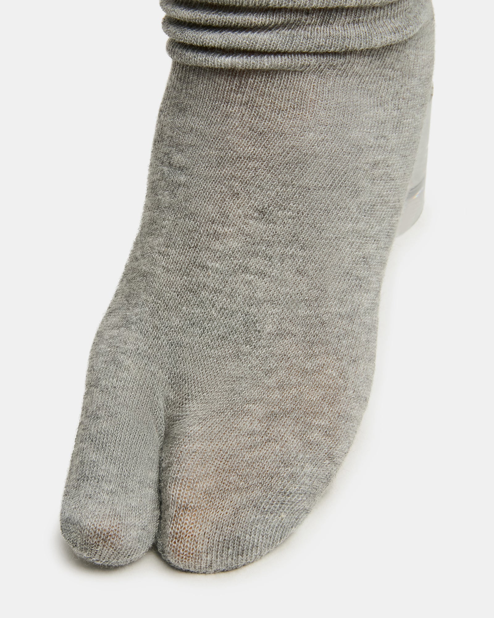 STEVEMADDEN_ACCESSORIES_L-CALI_GREY_02_e6d4e5f6-5b21-4757-82a6-610b5f4b95a4.jpg