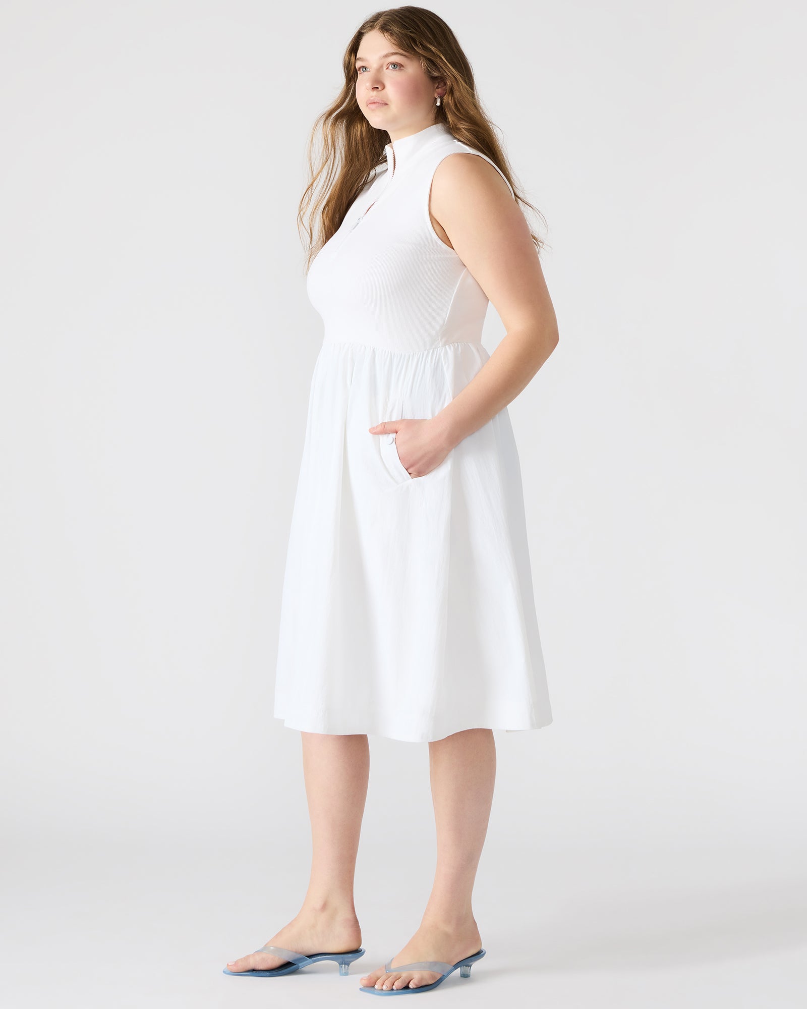 STEVEMADDEN_APPAREL_BN308943_WHITE_20197_5a5c321f-341f-4128-9d3c-4a1bf0704aa5.jpg
