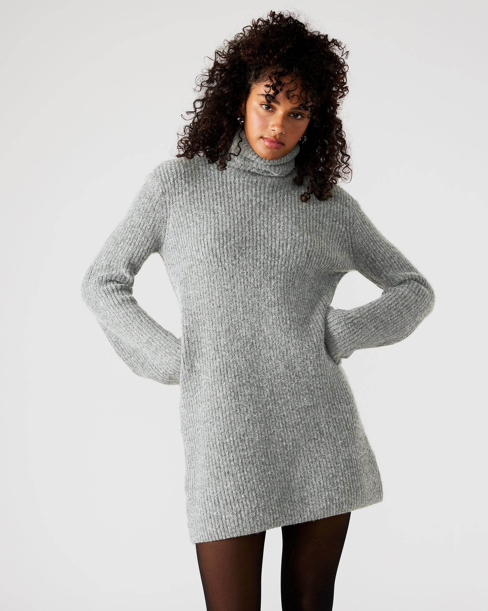 STEVEMADDEN_APPAREL_BO308222_GREY_7069.jpg
