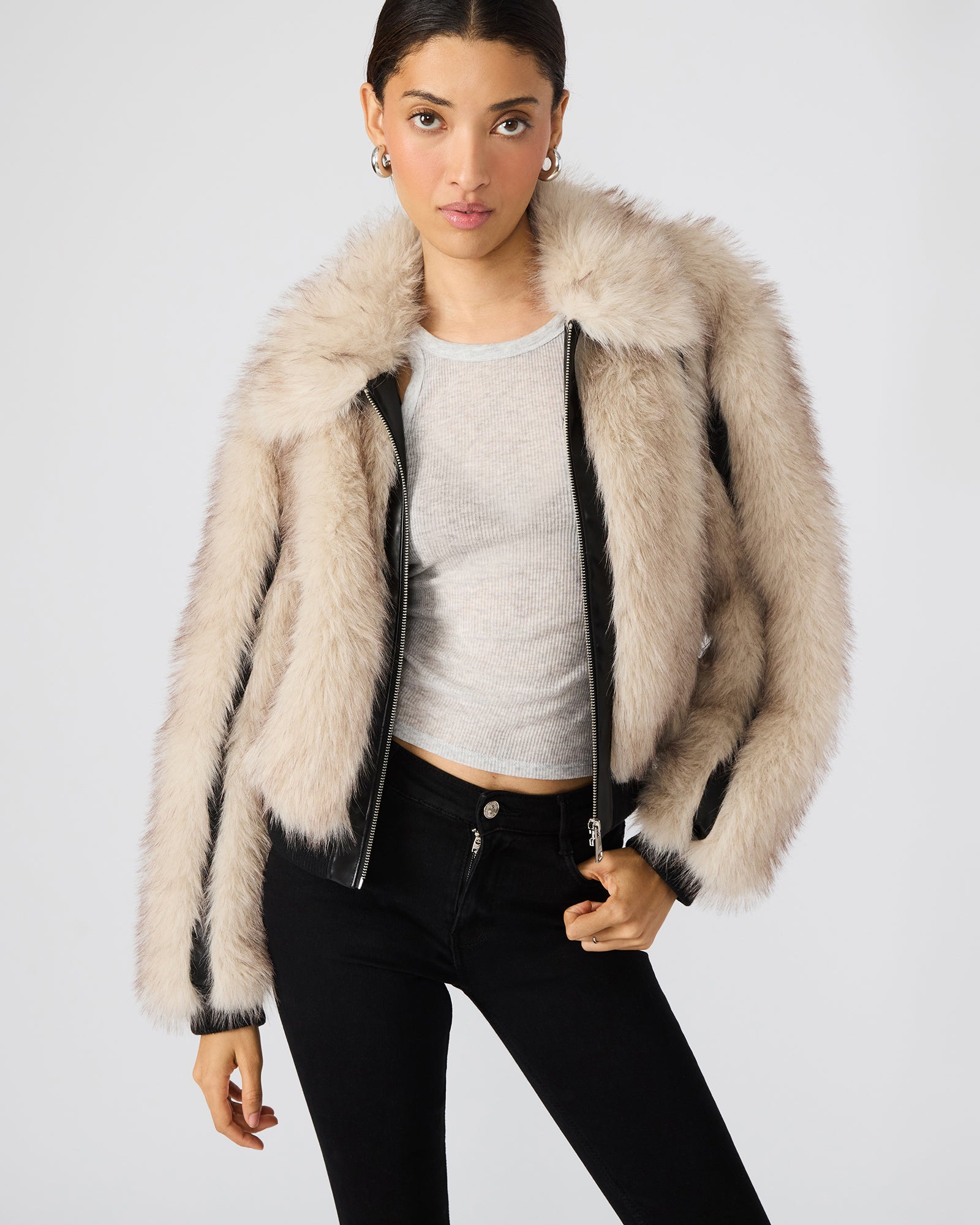 STEVEMADDEN_APPAREL_BP302956_NATURAL_29722_HERO.jpg
