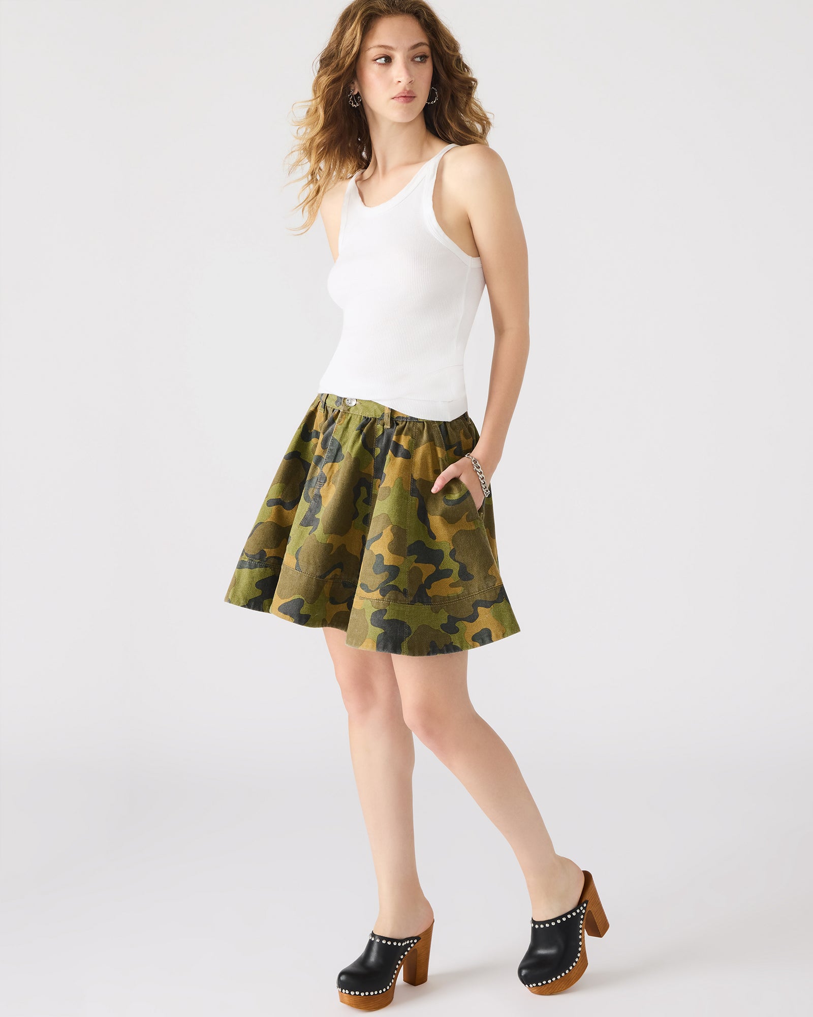 STEVEMADDEN_APPAREL_BP309439_EVERGLADE_9009.jpg