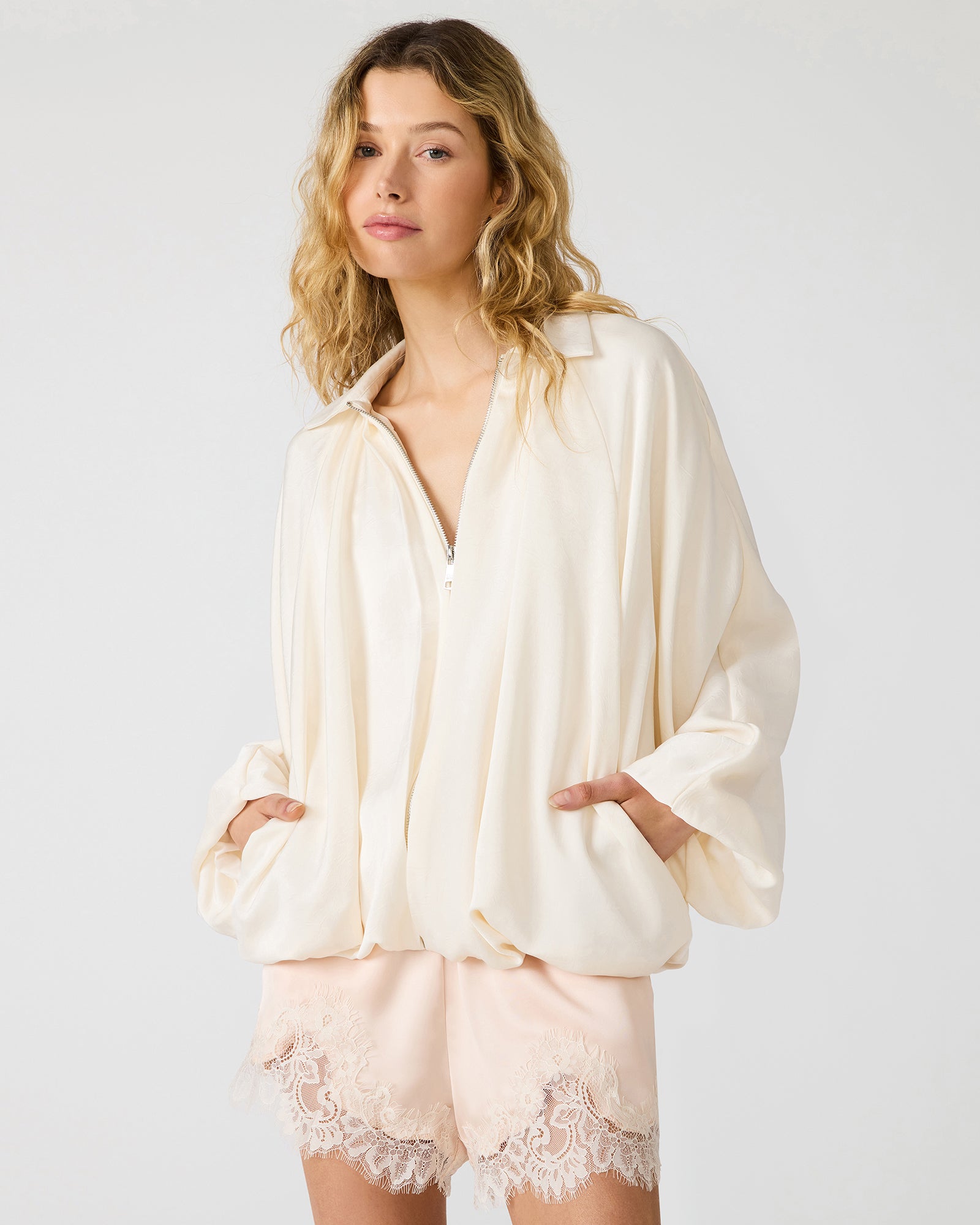 STEVEMADDEN_APPAREL_BP402083_CREAM_02_3c2eeb12-78b9-4e0f-960a-e27e34f18225.jpg