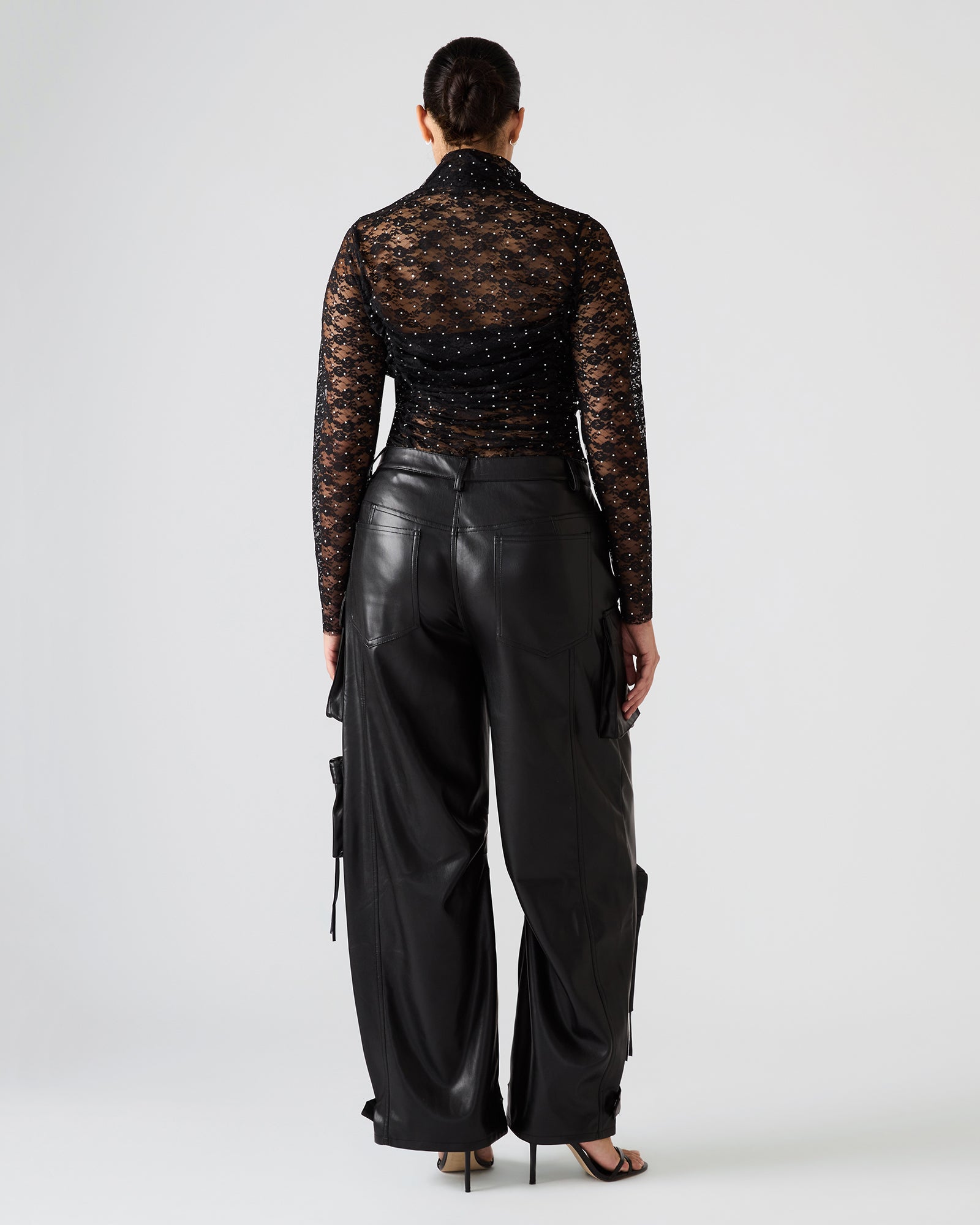 STEVEMADDEN_APPAREL_BP403778_BLACK_03.jpg