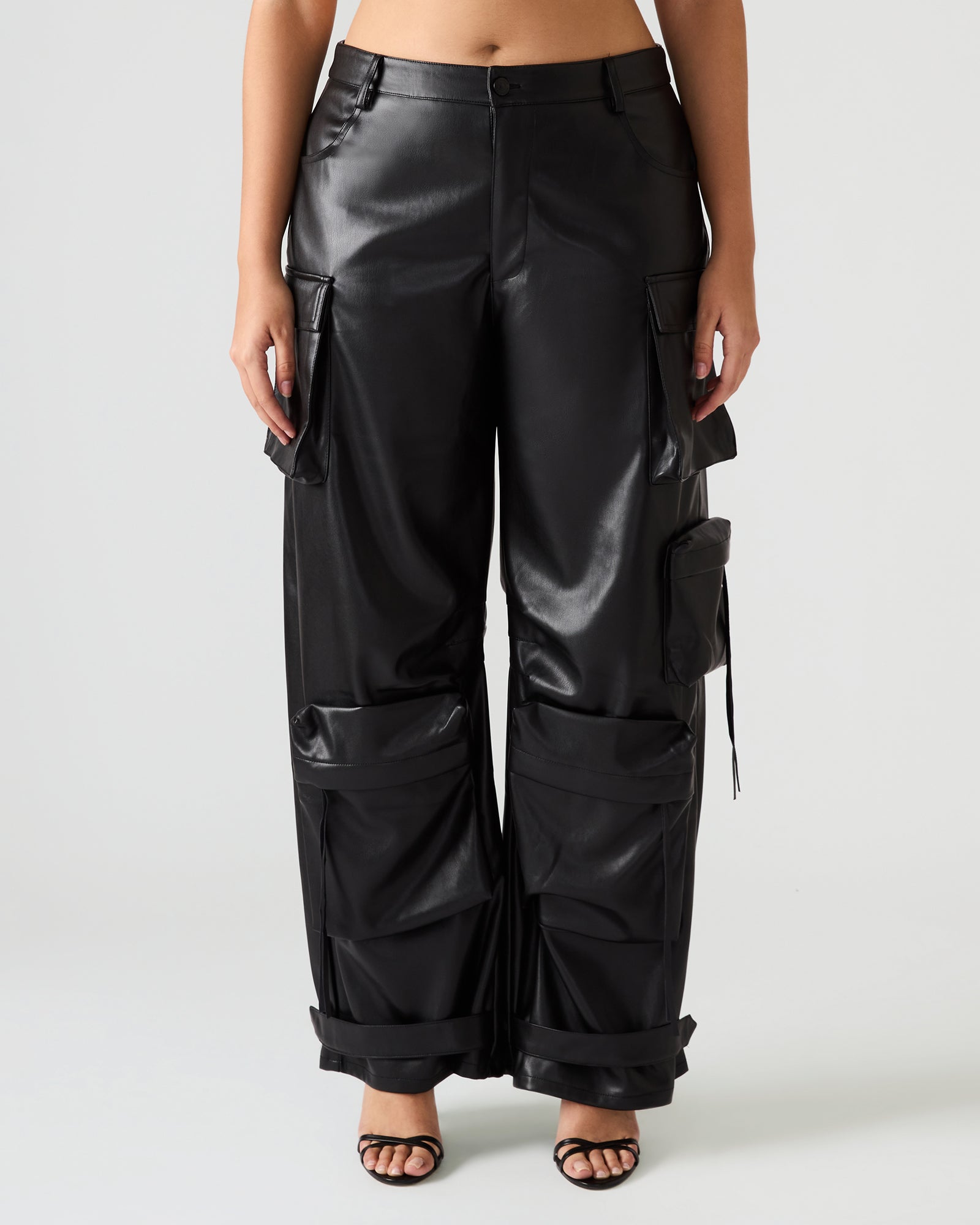 STEVEMADDEN_APPAREL_BP403778_BLACK_04.jpg