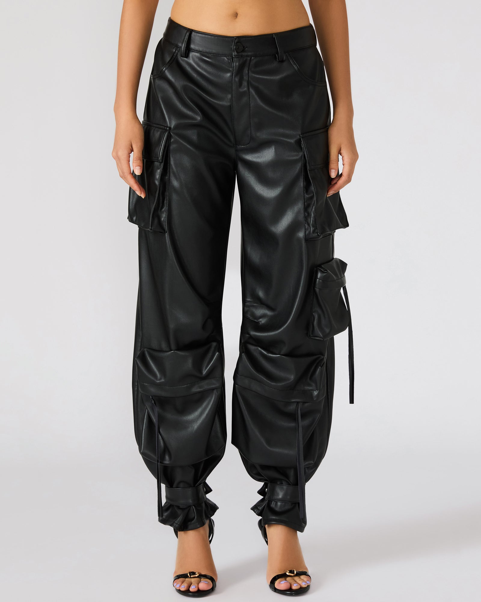 STEVEMADDEN_APPAREL_BP403778_BLACK_0696.jpg