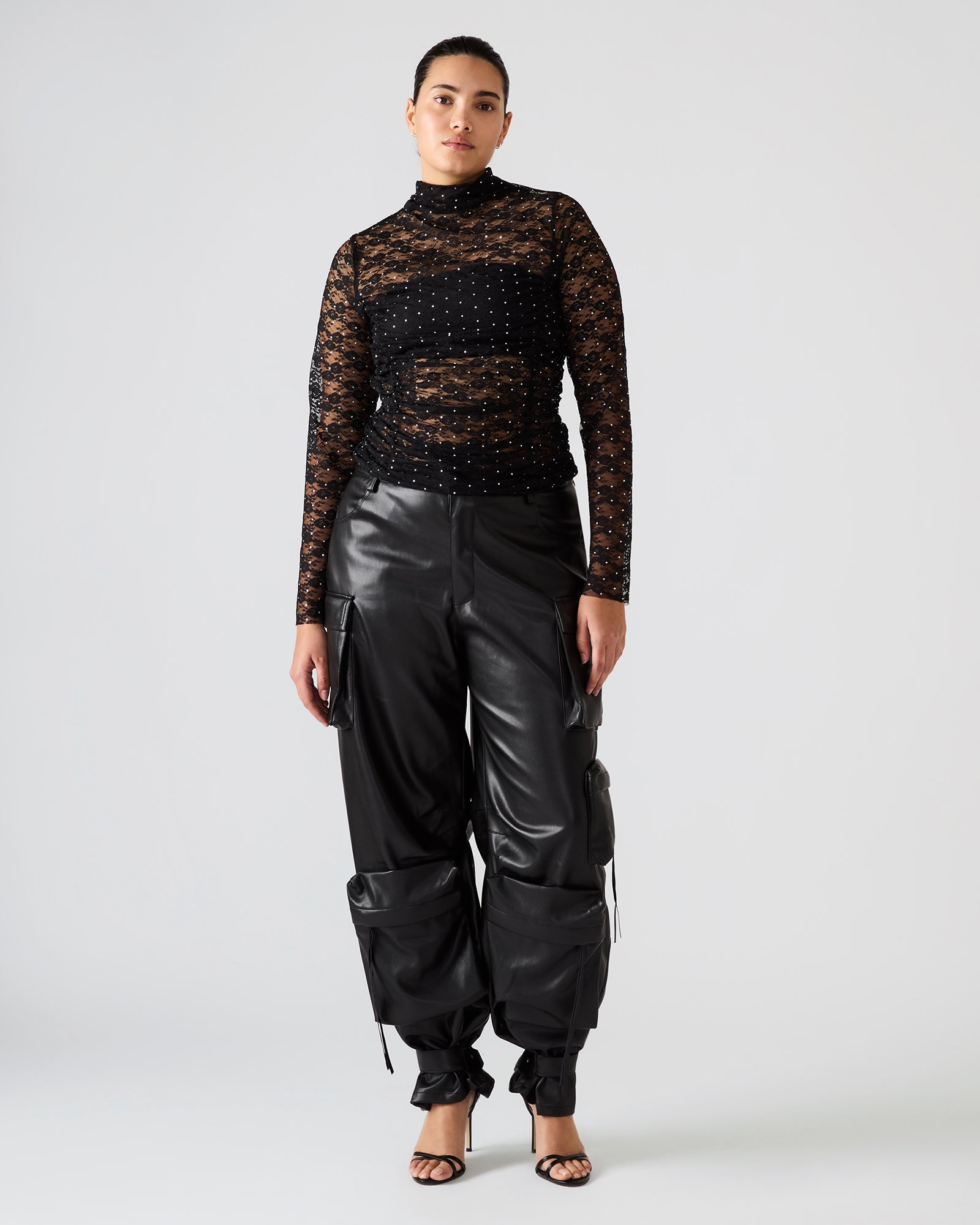 STEVEMADDEN_APPAREL_BP405657_BLACK_01.jpg