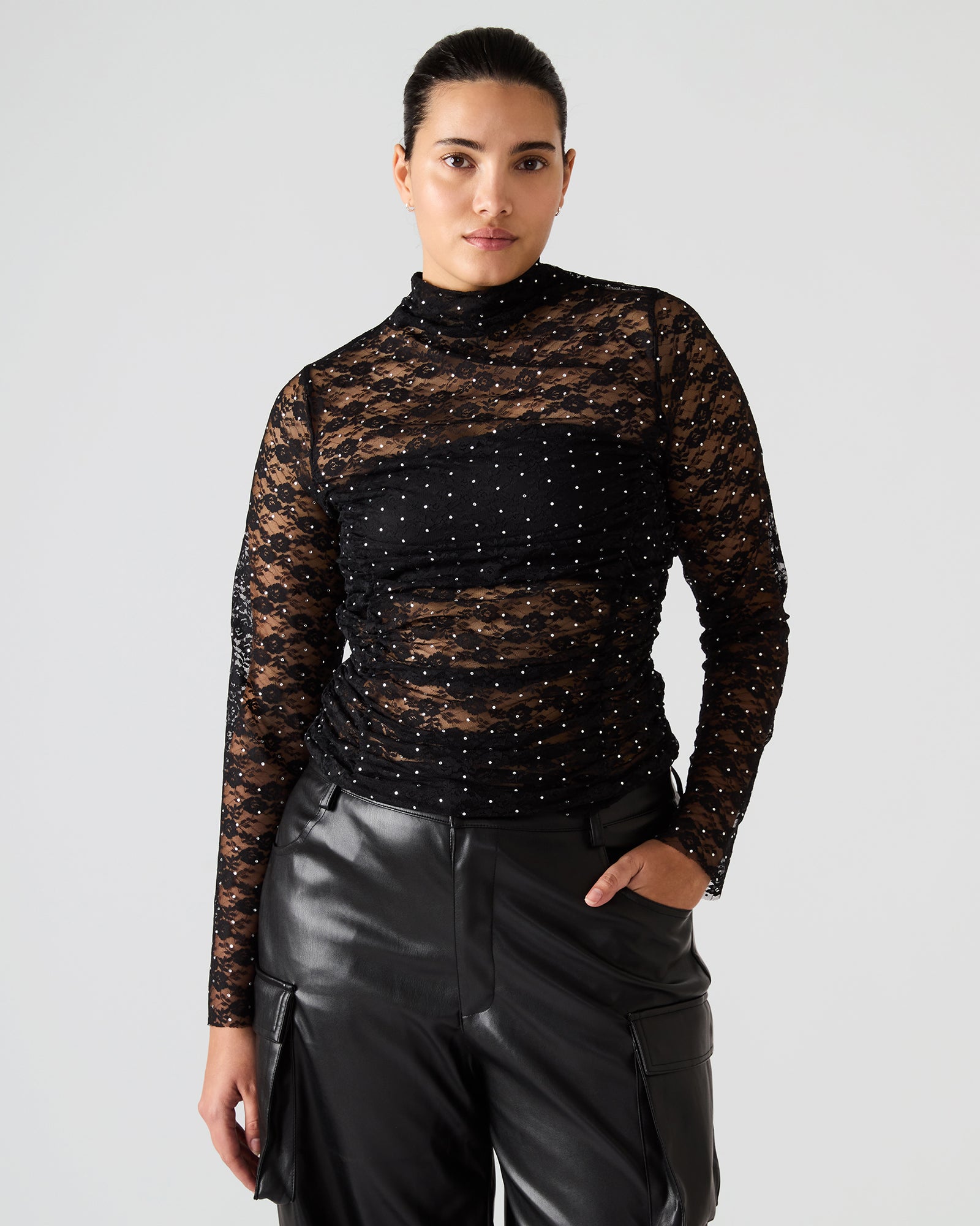 STEVEMADDEN_APPAREL_BP405657_BLACK_02.jpg