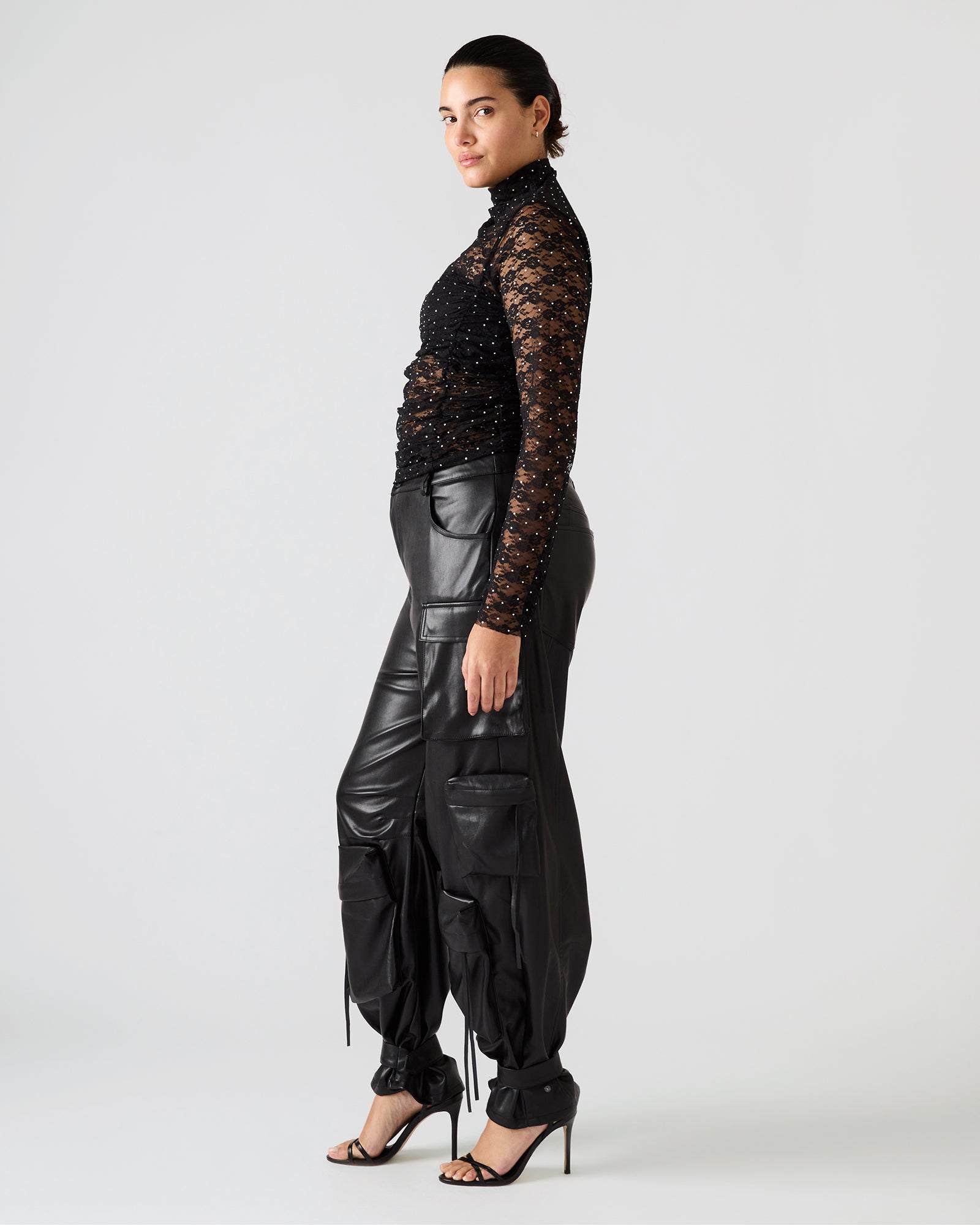 STEVEMADDEN_APPAREL_BP405657_BLACK_04.jpg