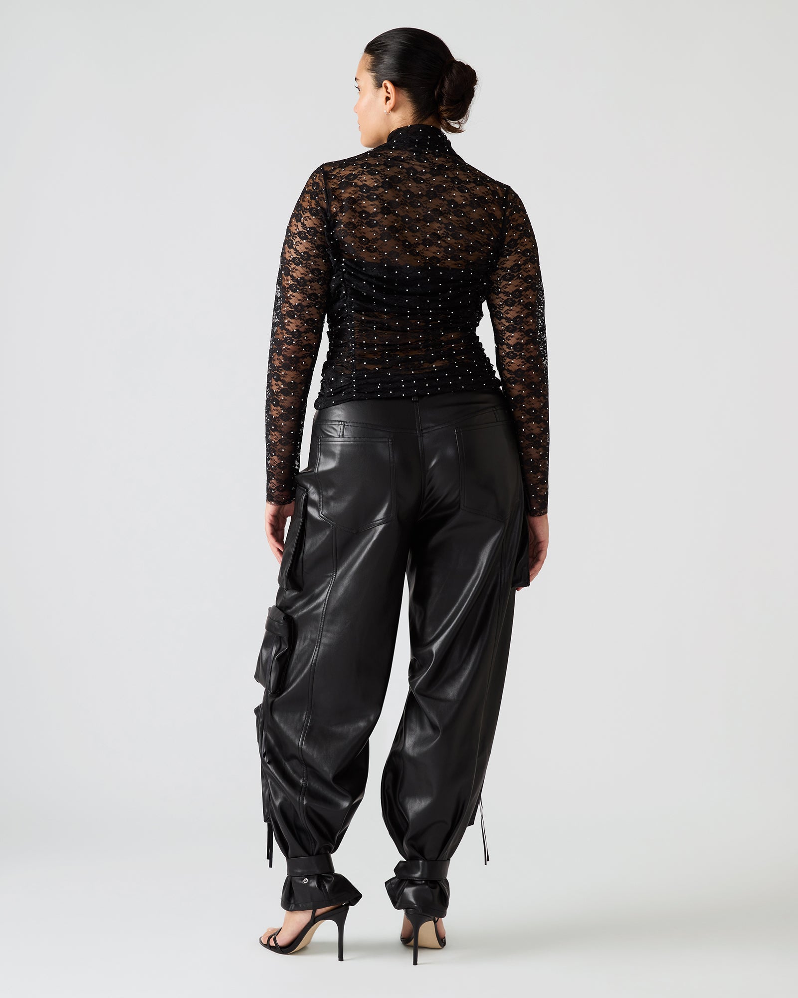 STEVEMADDEN_APPAREL_BP405657_BLACK_05.jpg