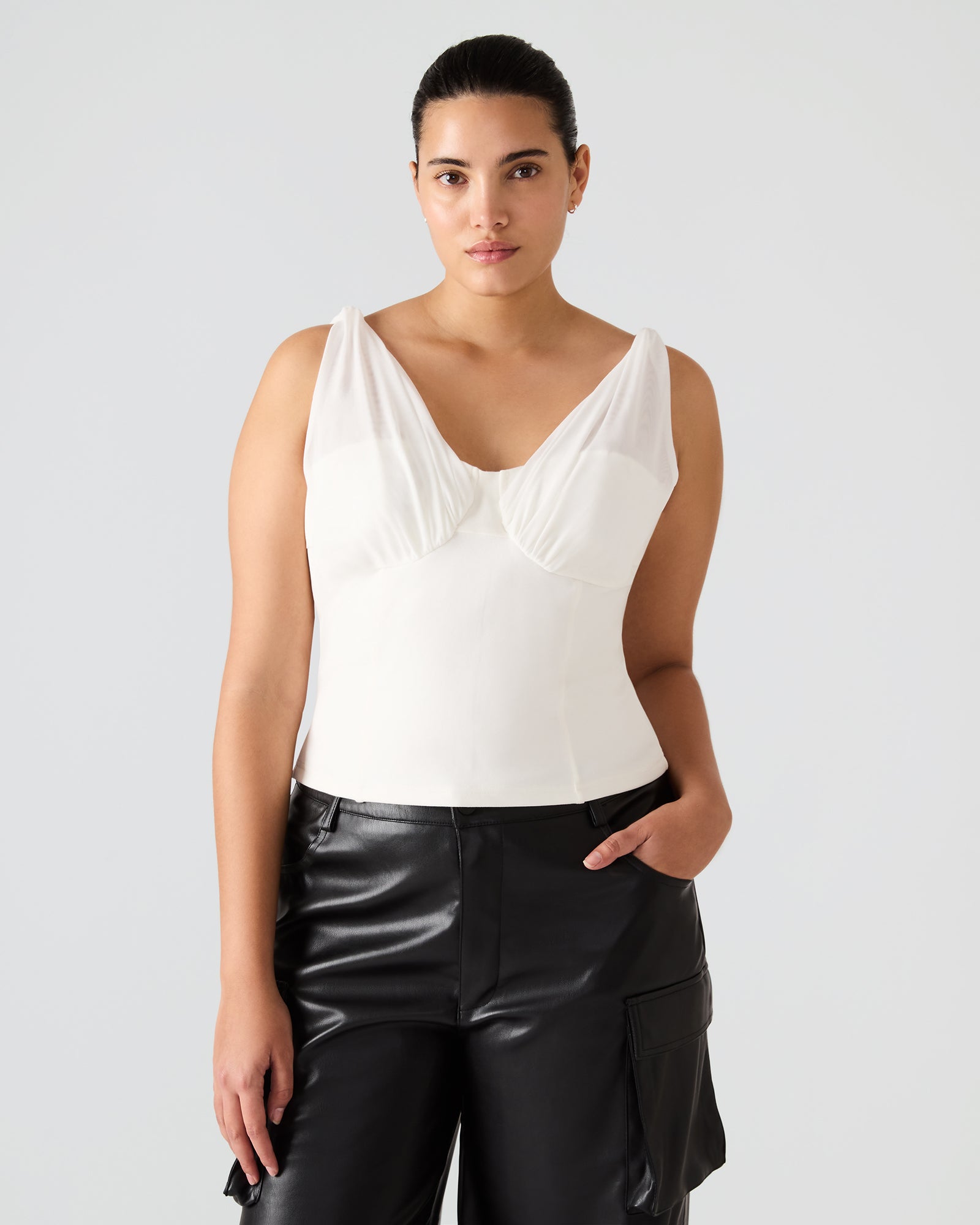 STEVEMADDEN_APPAREL_BP405702_IVORY_03.jpg