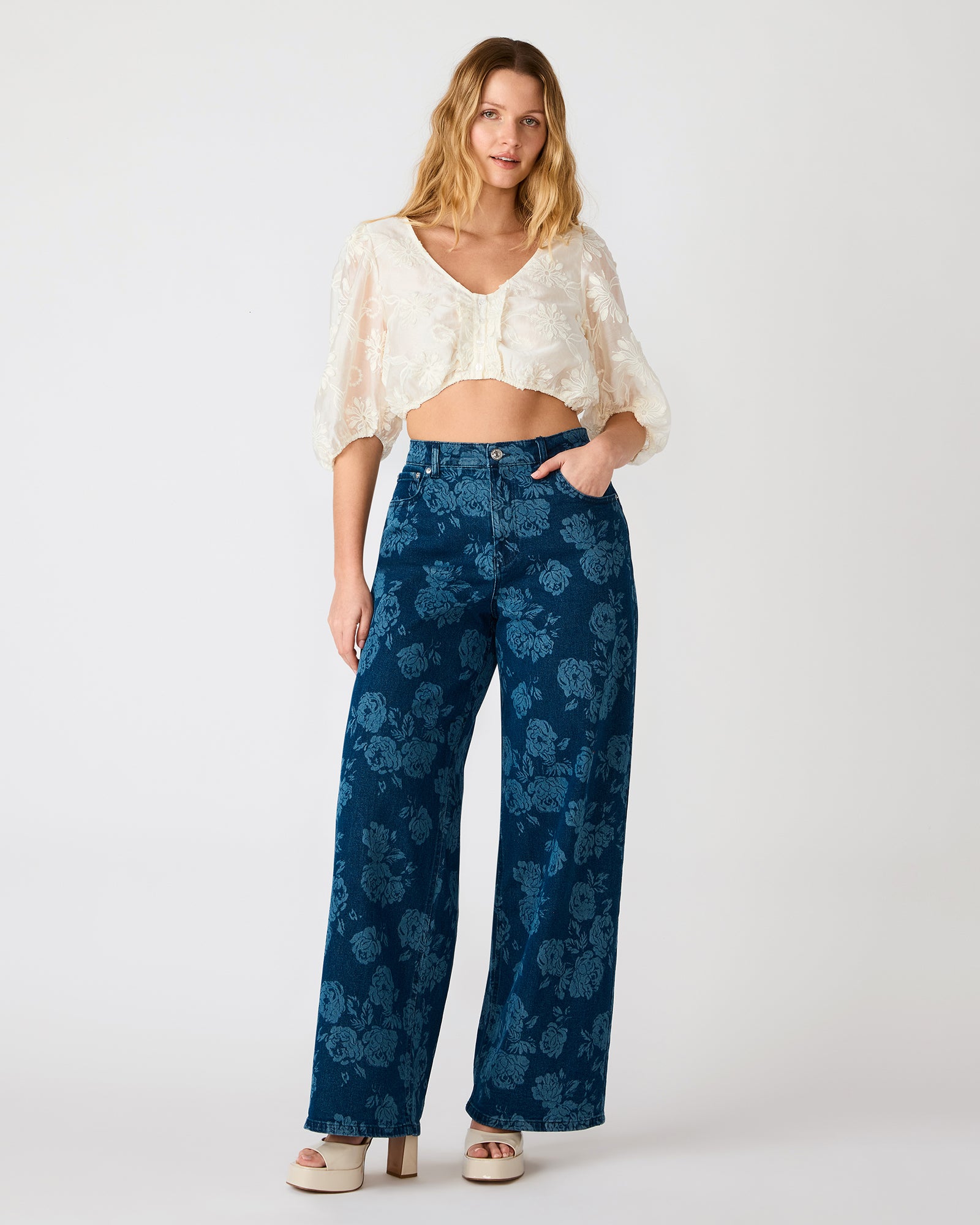 STEVEMADDEN_APPAREL_SA06137_ROSE-FROST_01_5166e432-2aec-46b8-a4b7-7fe64f2a022a.jpg