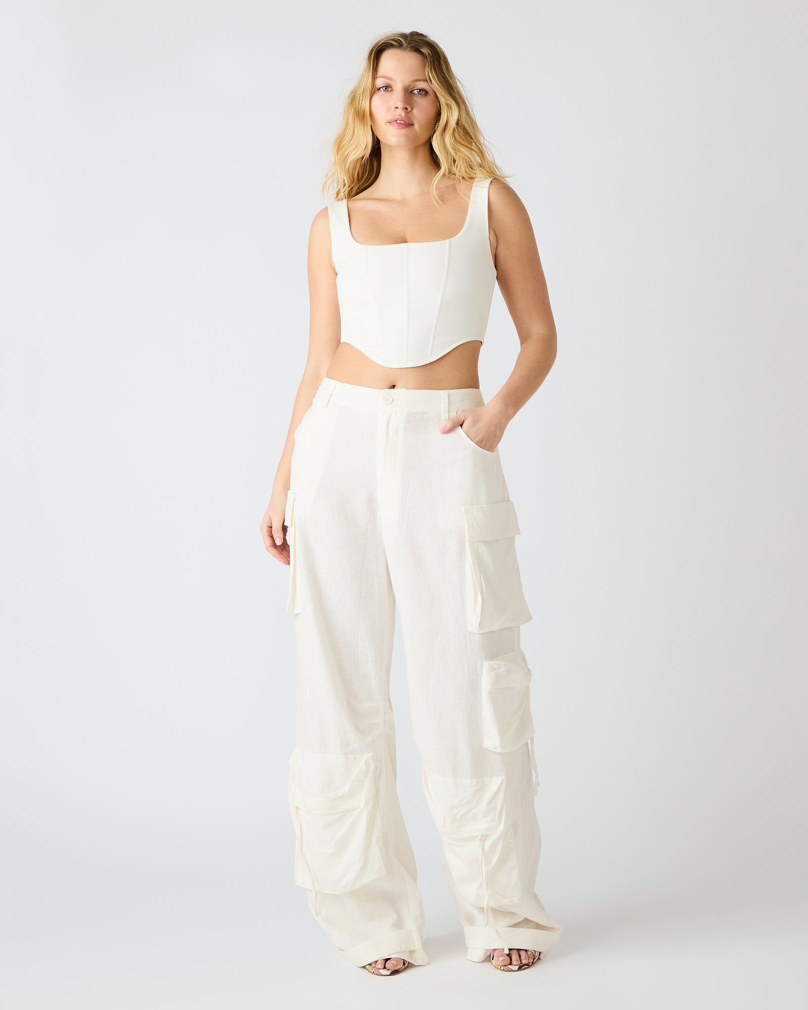 STEVEMADDEN_APPAREL_SA06445_WHITE_01.jpg