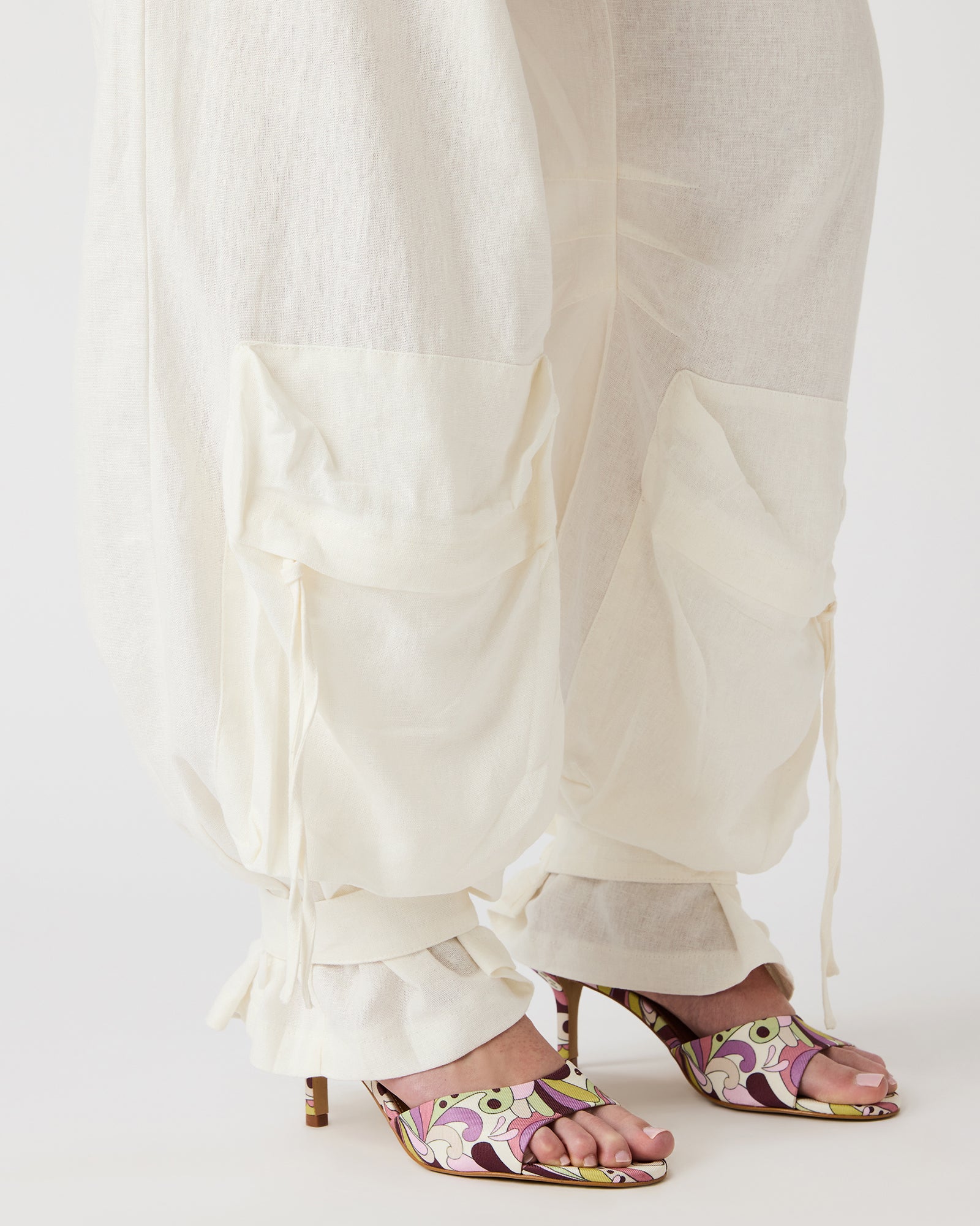 STEVEMADDEN_APPAREL_SA06445_WHITE_05.jpg