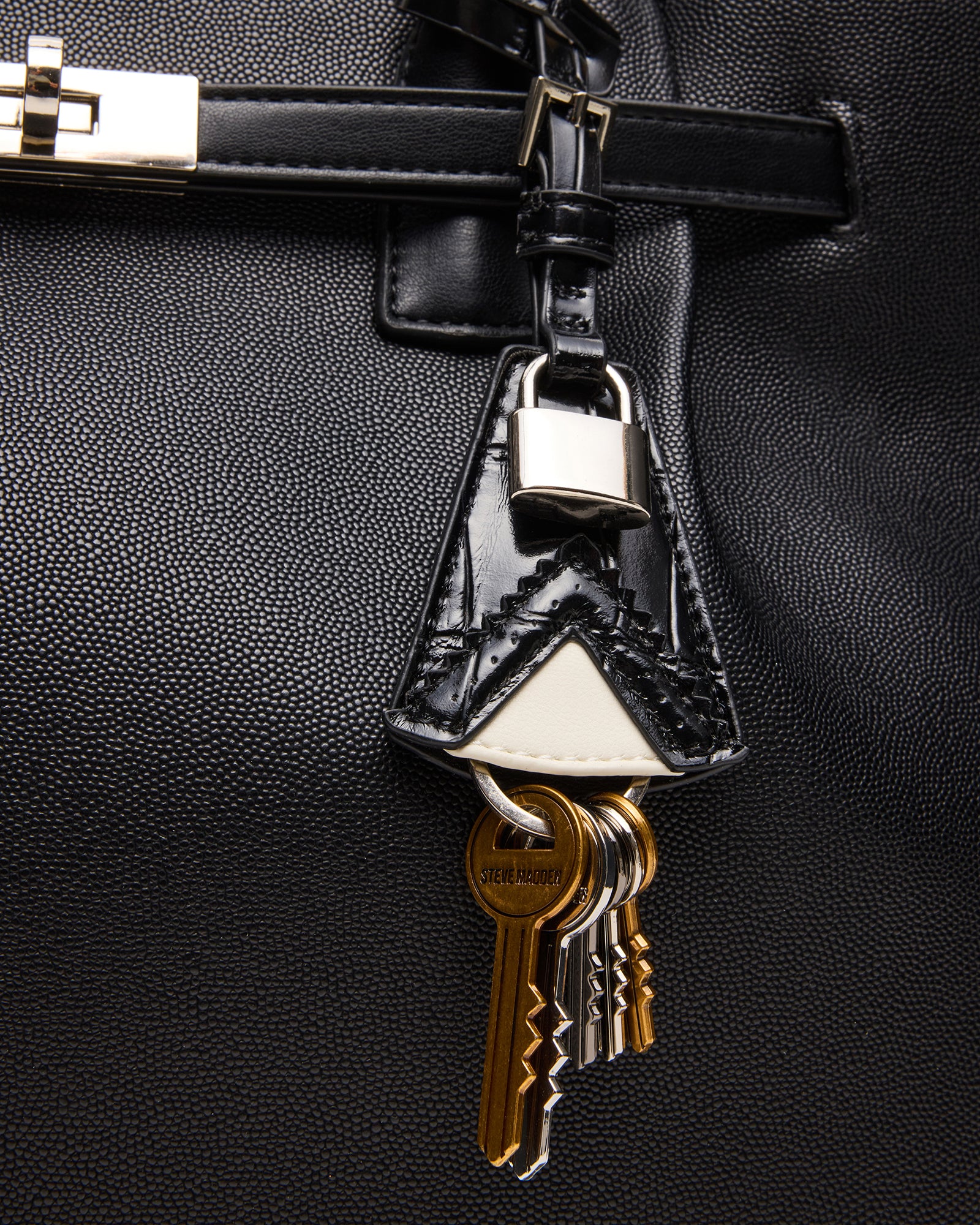 STEVEMADDEN_HANDBAGS_BKACEY_BLACK_04.jpg