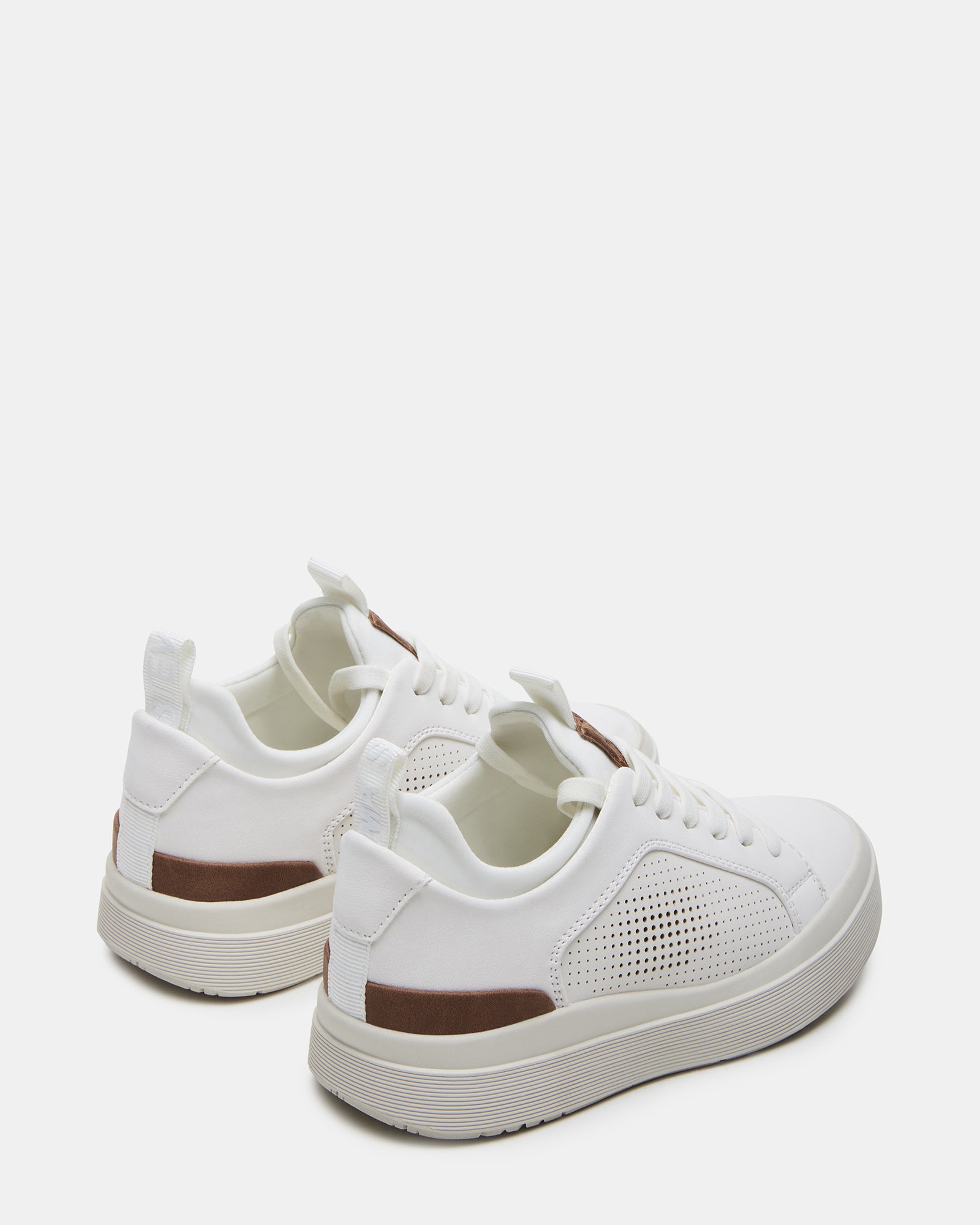 STEVEMADDEN_KIDS_BOASYS_WHITE_02.jpg