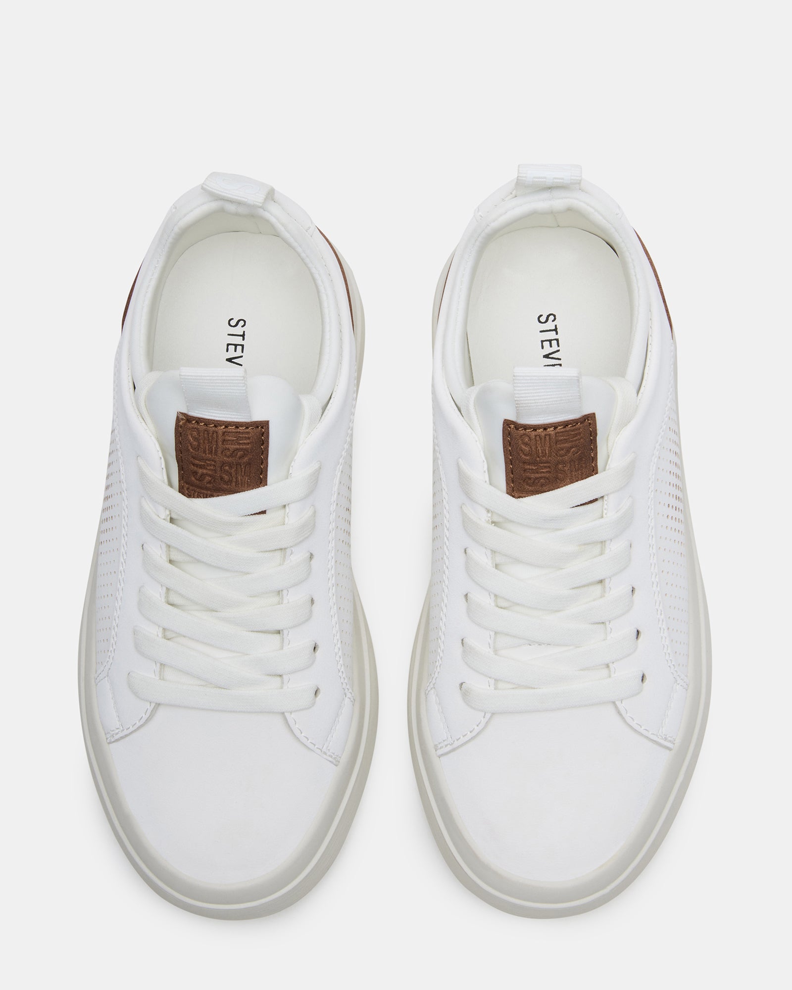 STEVEMADDEN_KIDS_BOASYS_WHITE_03.jpg