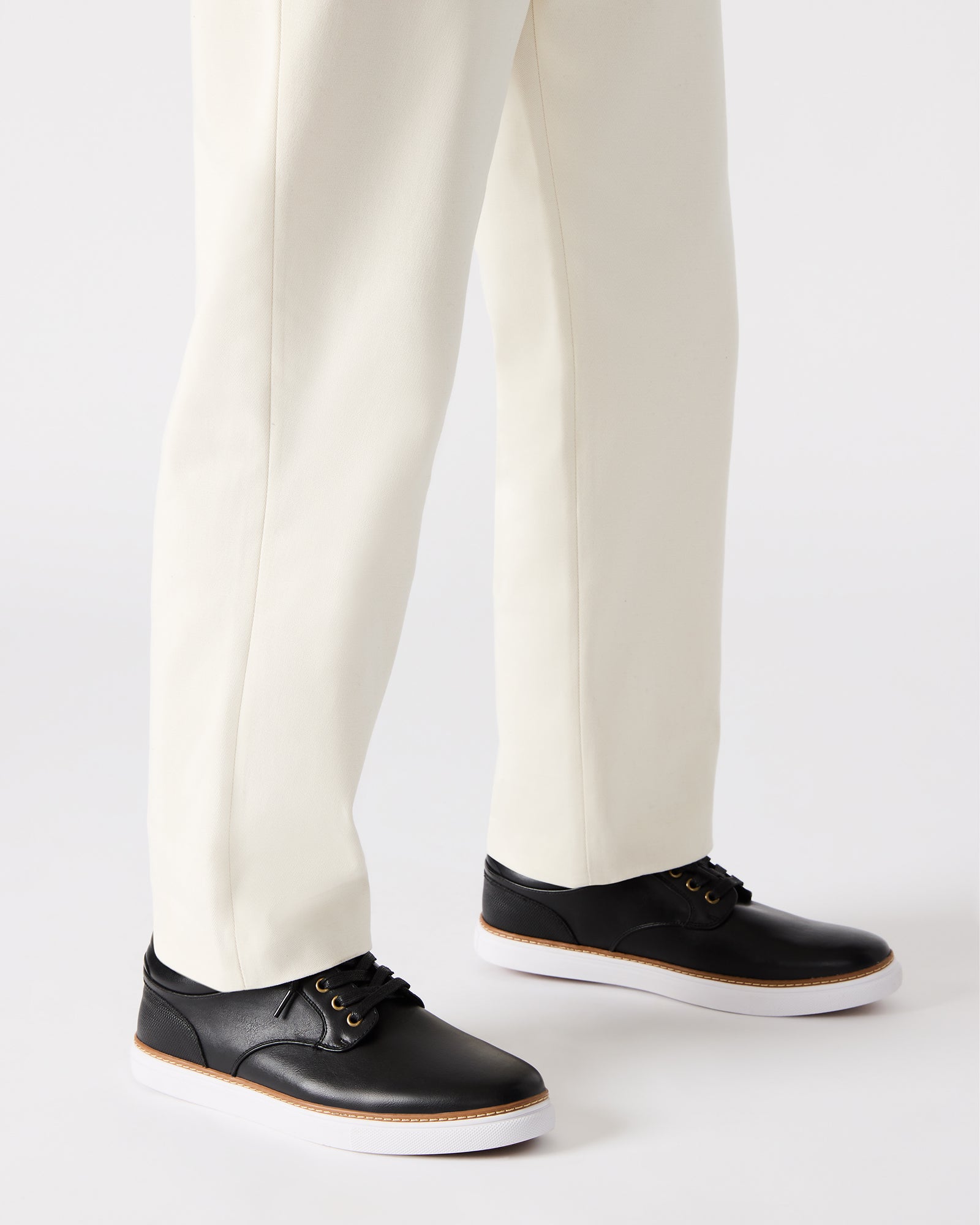 STEVEMADDEN_MENS_GUSS_BLACK_7099.jpg