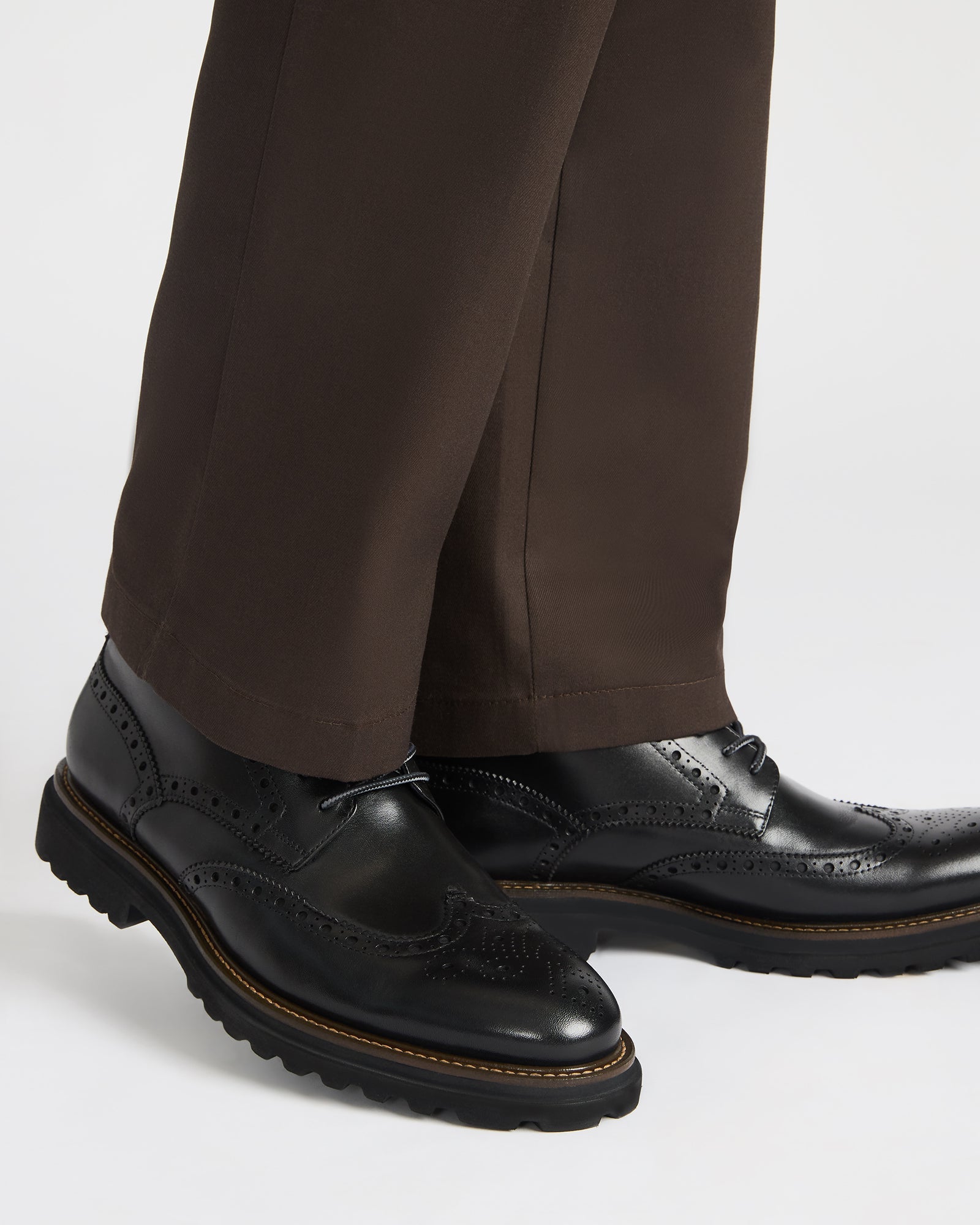 STEVEMADDEN_MENS_KODA_BLACK-LEATHER_1910_317bbcc1-5633-49fc-a33a-9eadc5b309b4.jpg