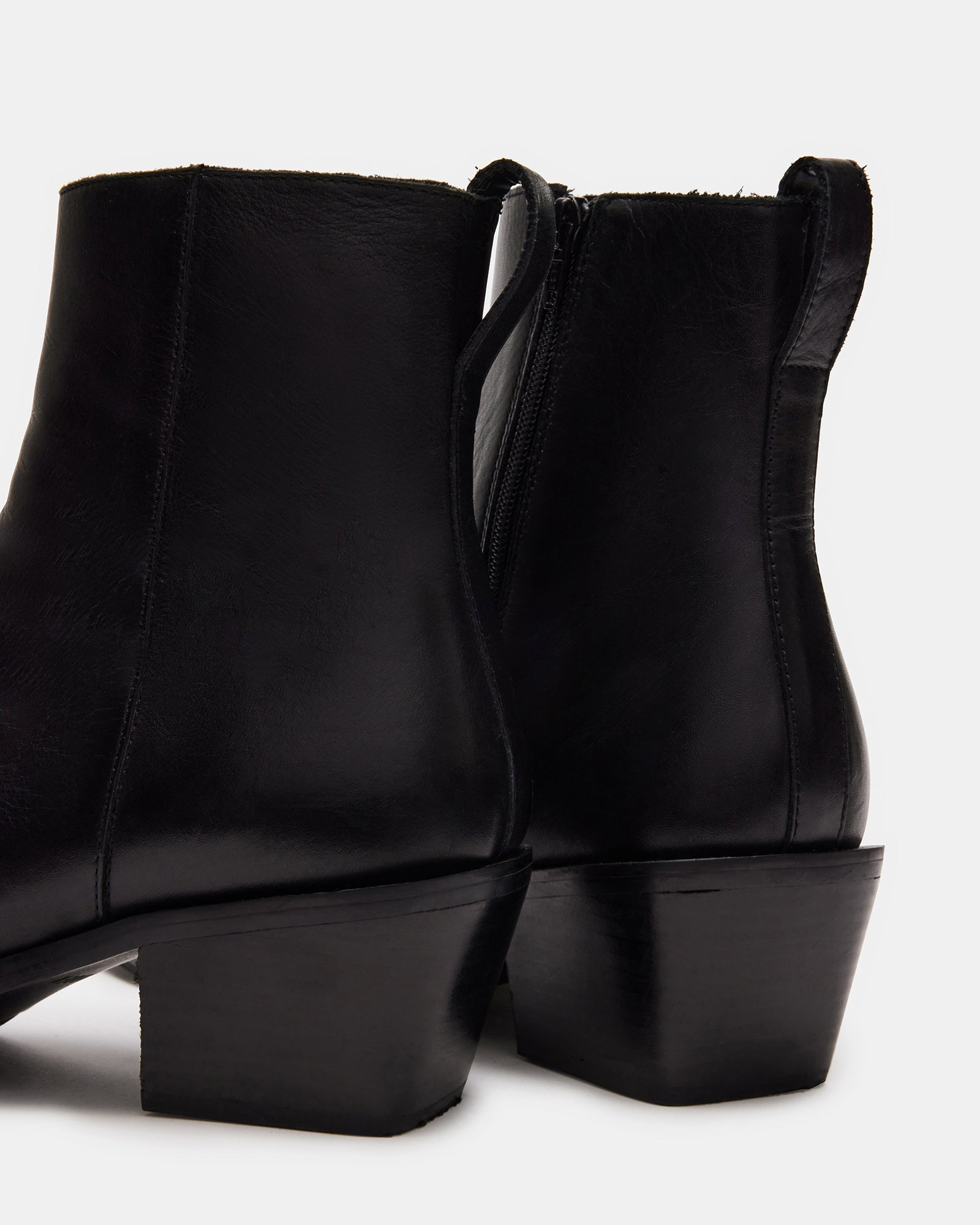 STEVEMADDEN_MENS_RICHIE_BLACK-LEATHER_05_ae5e7b60-b3f7-4617-9181-dd63204f690b.jpg