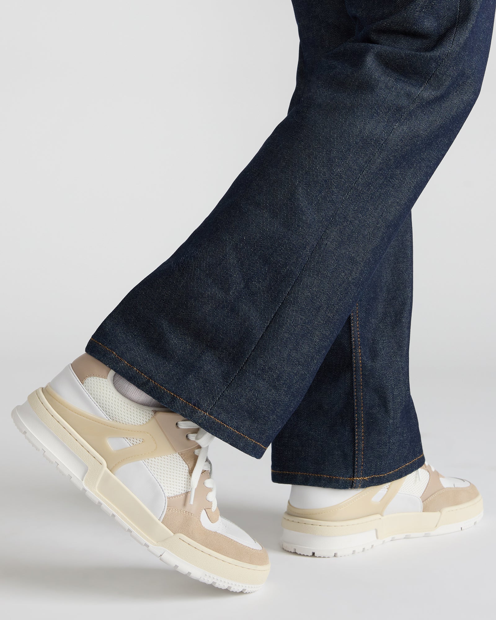 STEVEMADDEN_MENS_SANCHEZ_WHITE-MULTI_10543_e654ca47-a622-4272-bace-c6f68318f1a5.jpg