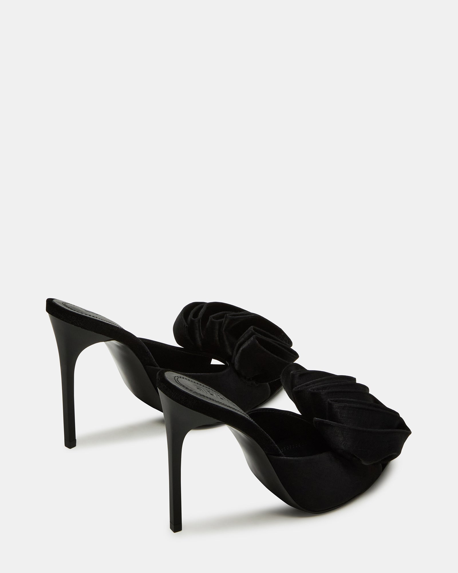 STEVEMADDEN_SHOES_AFFINITY_BLACK-SATIN_02.jpg