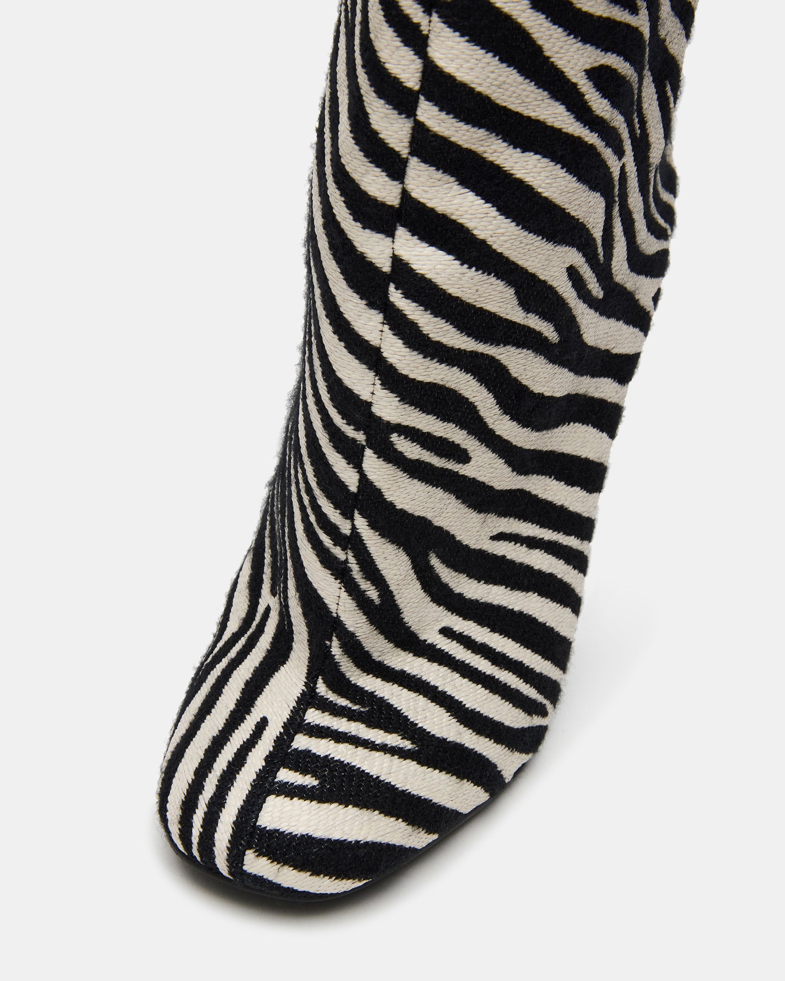 STEVEMADDEN_SHOES_ALLURING_ZEBRA_04.jpg