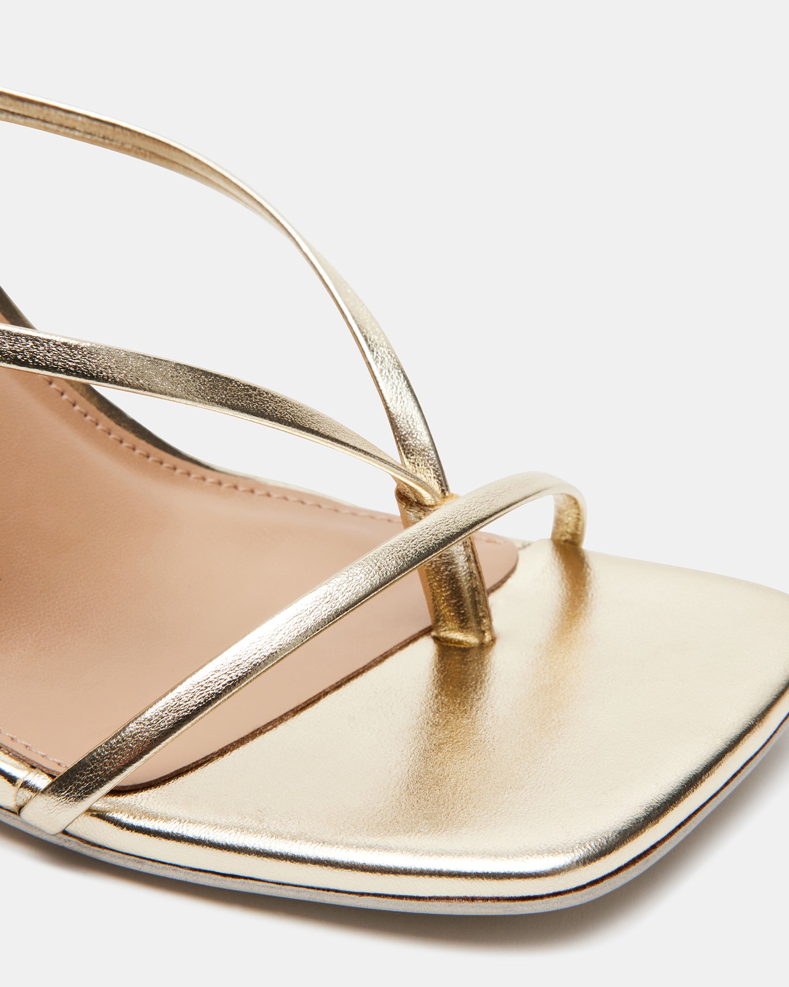 STEVEMADDEN_SHOES_ANNIE_CHAMPAGNE_05.jpg