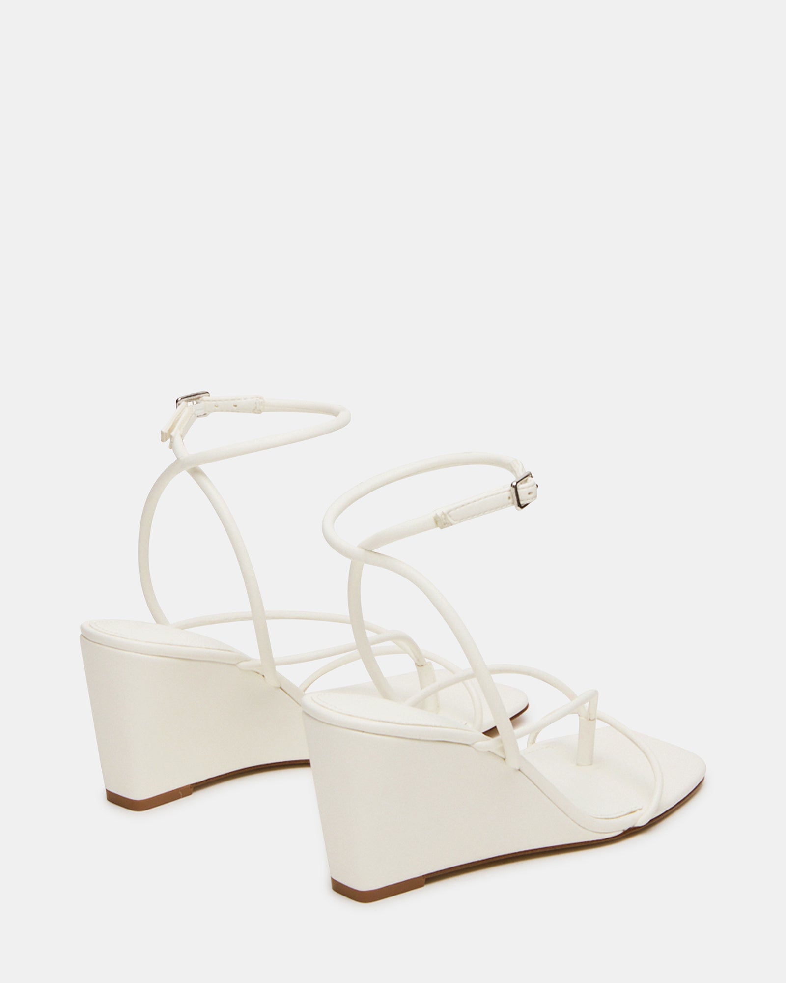 STEVEMADDEN_SHOES_APPA_WHITE_02_34b957e6-abb8-42a8-9676-947a35292943.jpg