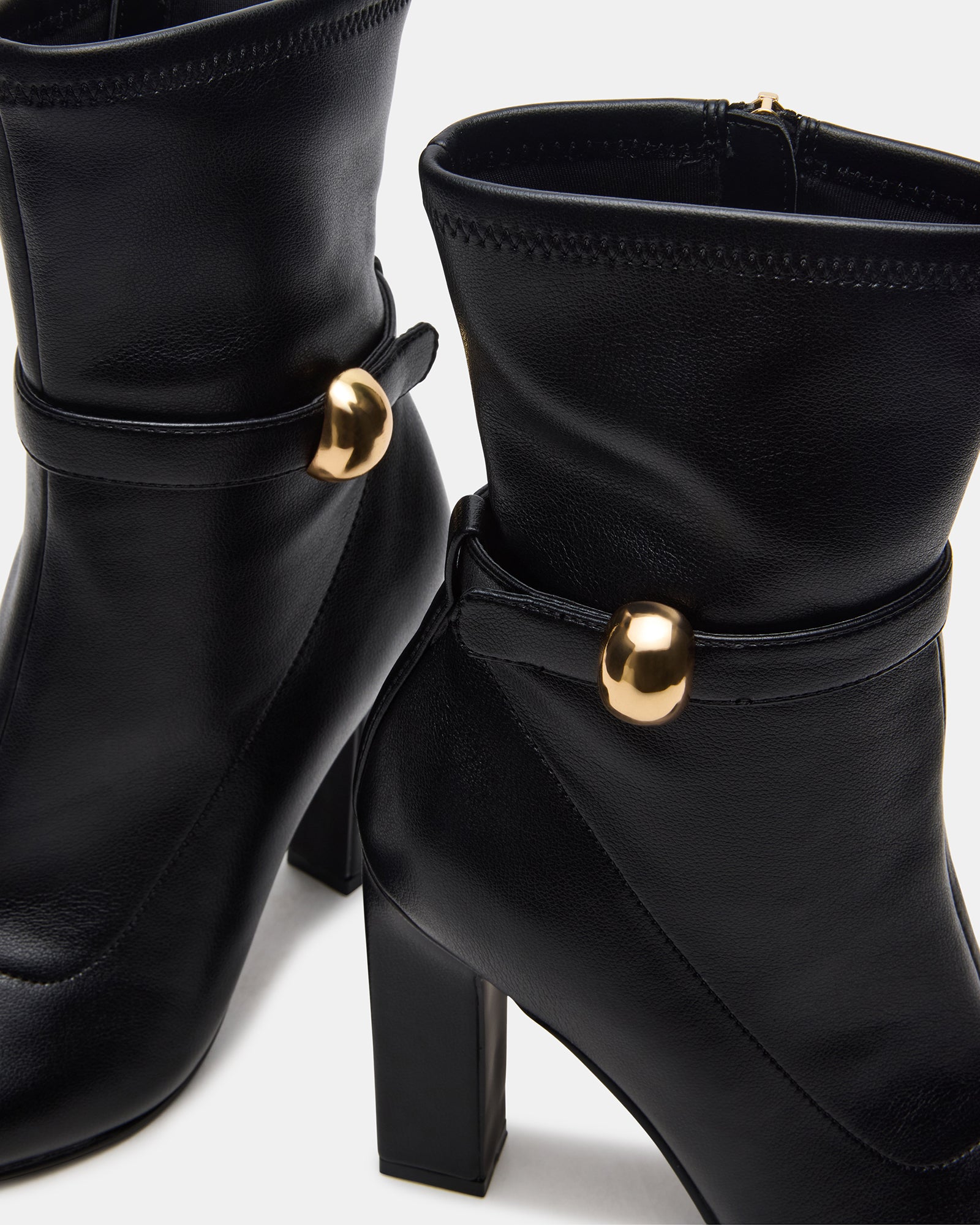 STEVEMADDEN_SHOES_AROMA-B_BLACK_05.jpg