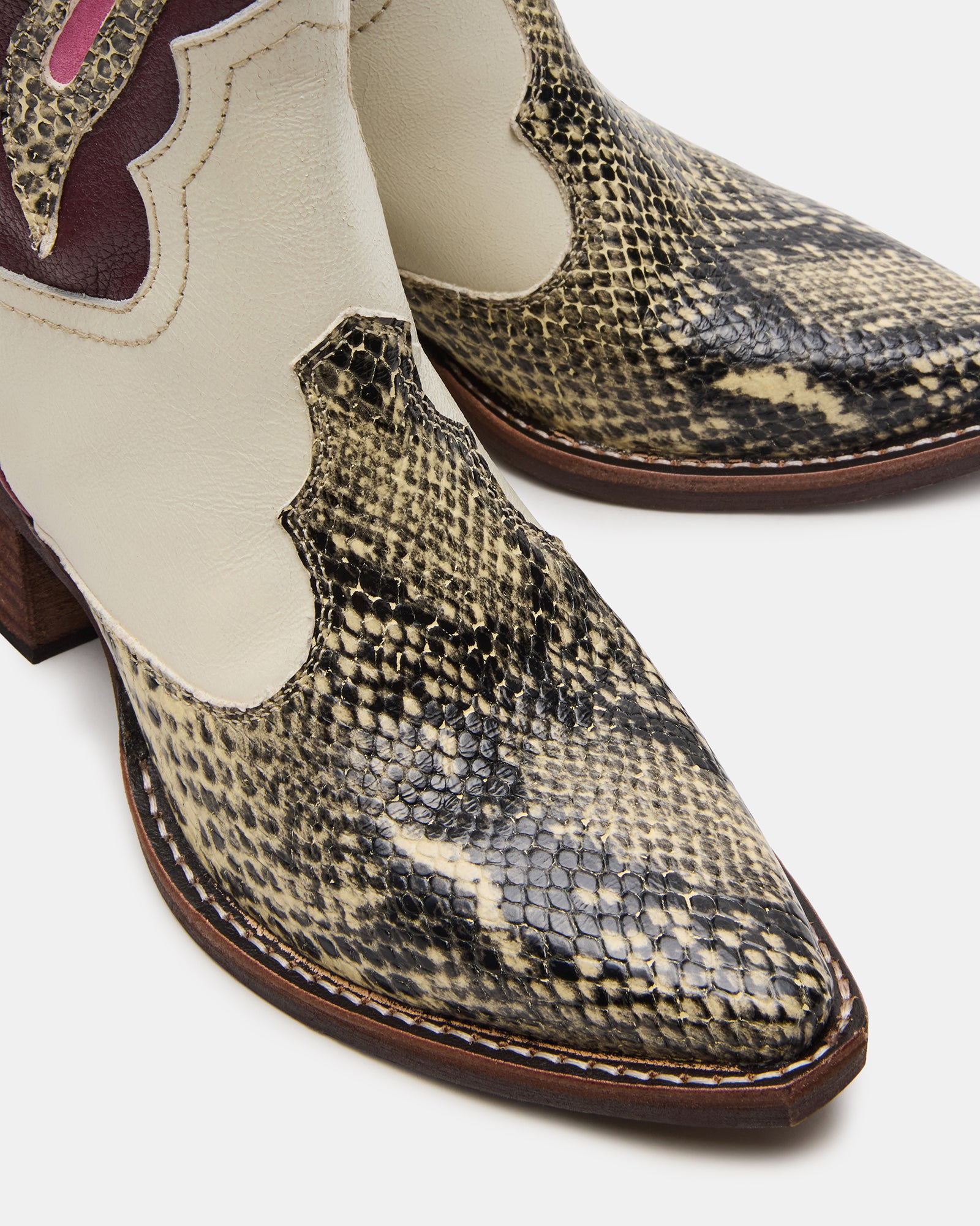 STEVEMADDEN_SHOES_ARROYO_BROWN-MULTI_05_1fb16734-9902-4cb7-9773-c9fa654cd380.jpg