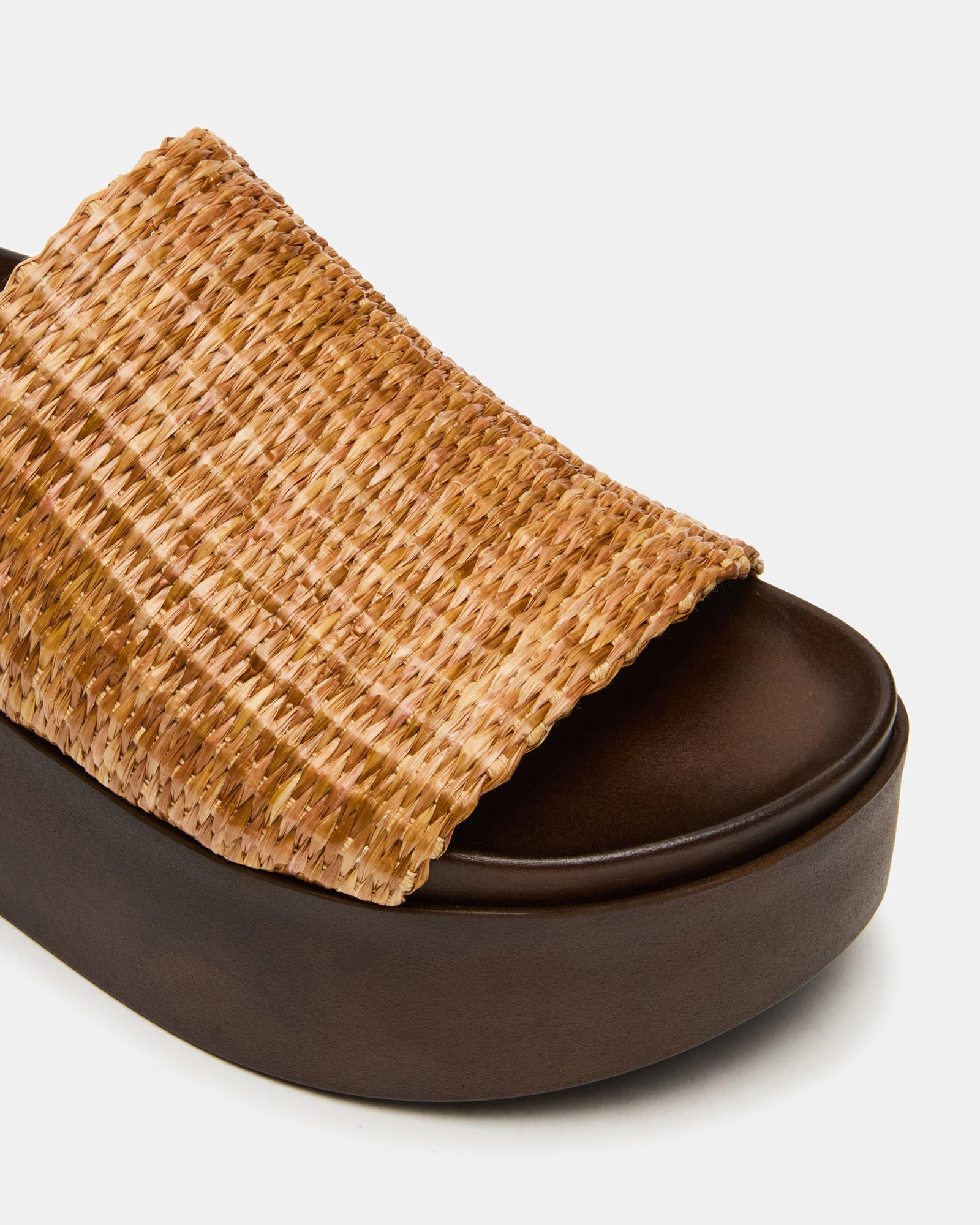 STEVEMADDEN_SHOES_ARWEN-RAF_NATURAL-RAFFIA_04.jpg