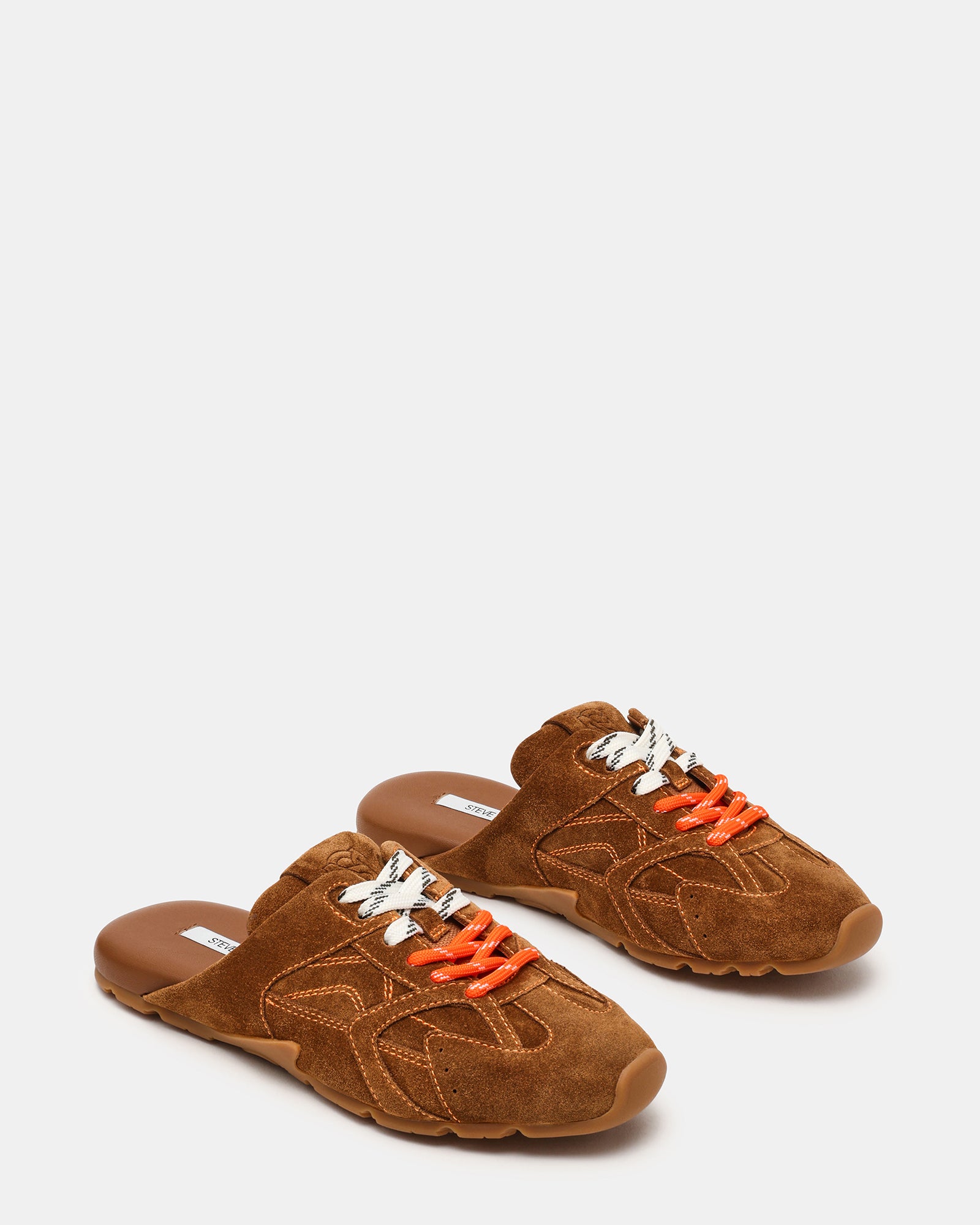 STEVEMADDEN_SHOES_AZIEL-MULE_CHESTNUT-SUEDE02.jpg