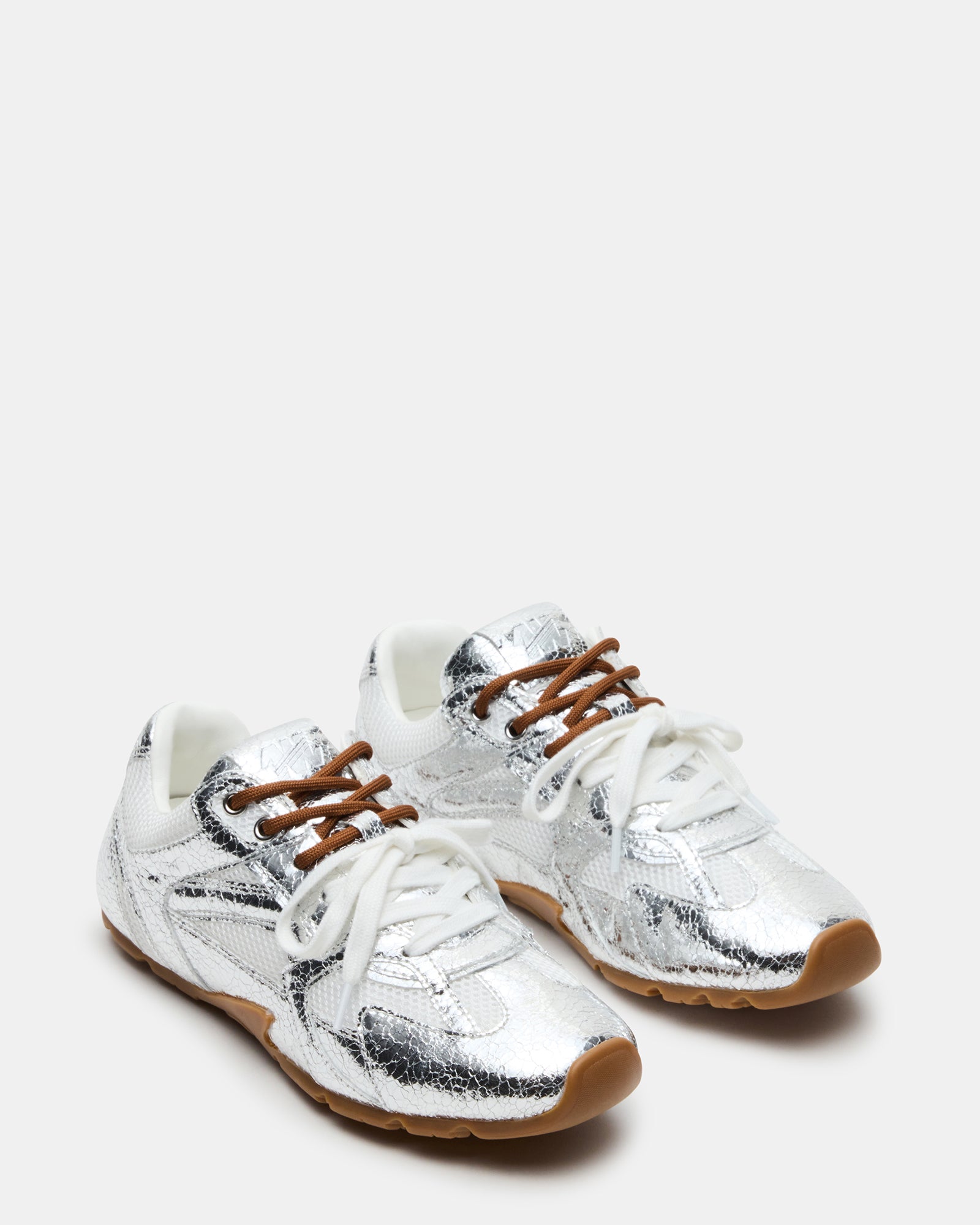 STEVEMADDEN_SHOES_AZIEL_SILVER_02_d93b5f66-b355-4f19-991f-03c94f36b00d.jpg
