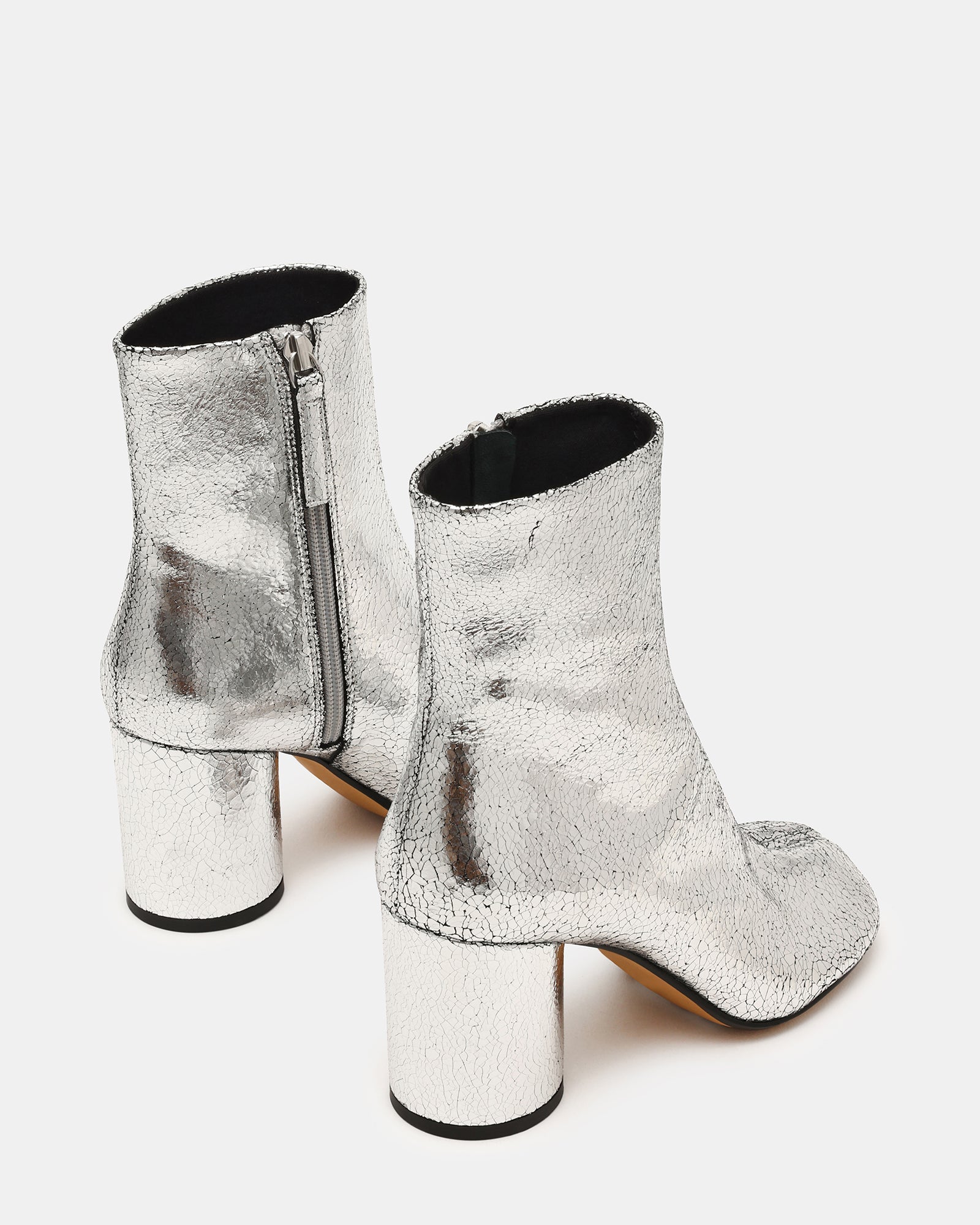 STEVEMADDEN_SHOES_CARO_SILVER-LEATHER03.jpg