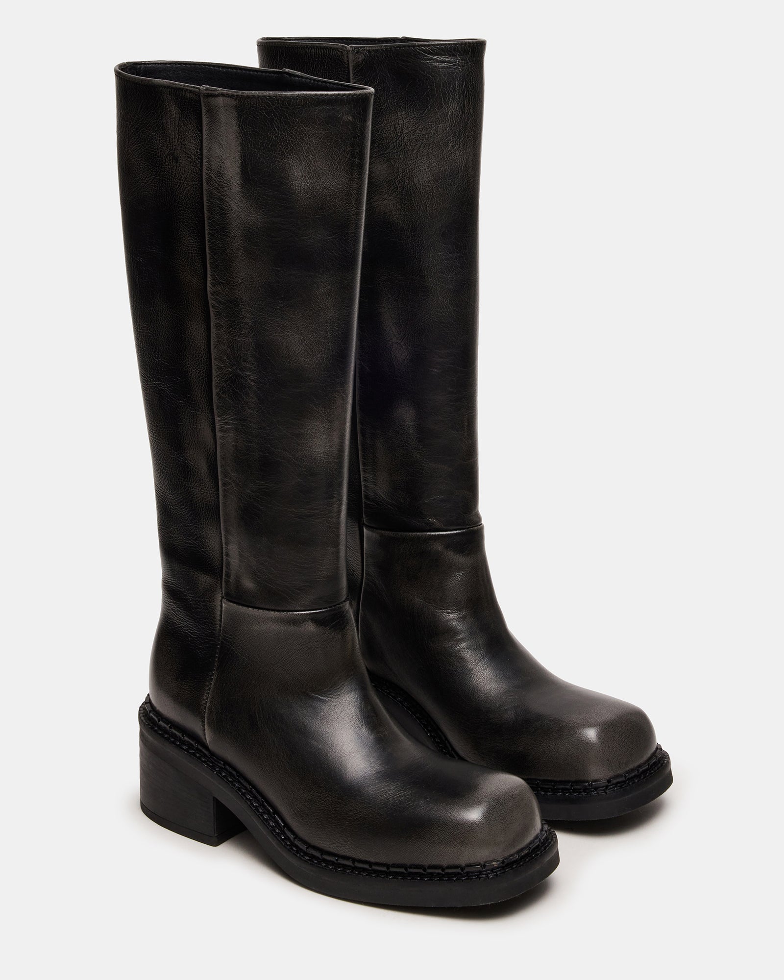 STEVEMADDEN_SHOES_DAVOS_BLACK-DISTRESSED_02.jpg