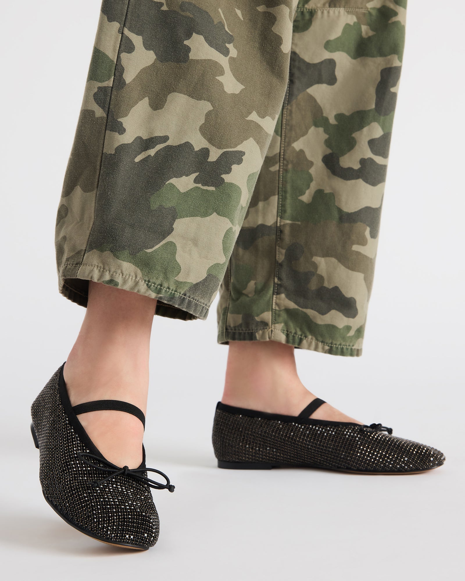STEVEMADDEN_SHOES_DELARA-R_BLACK-MULTI_14937.jpg