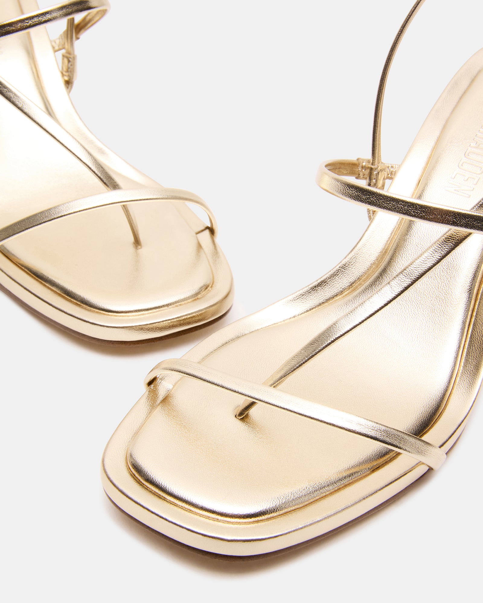 STEVEMADDEN_SHOES_DIORA_DOLD_05.jpg