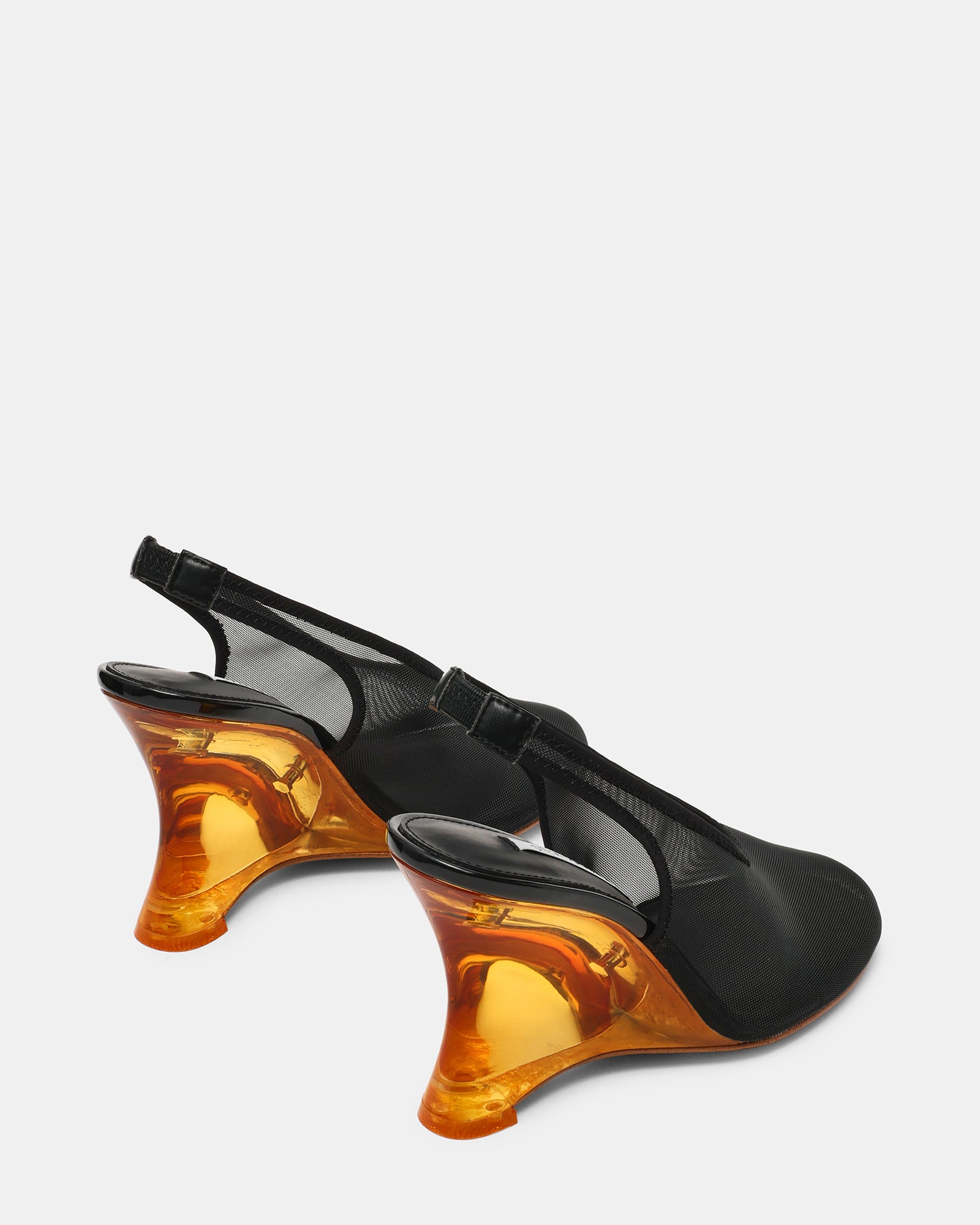 STEVEMADDEN_SHOES_DYRA_BLACK-GOLD03.jpg