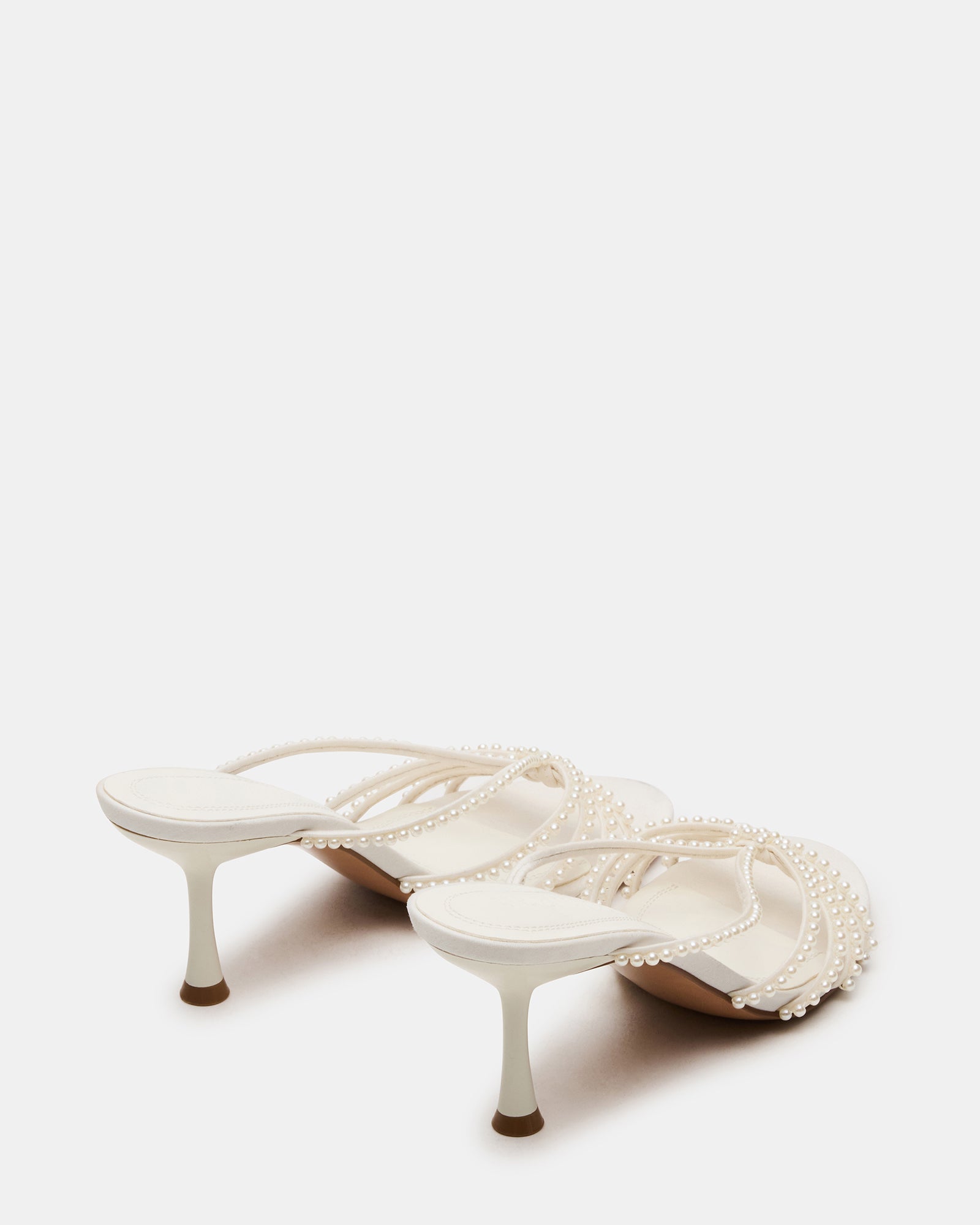 STEVEMADDEN_SHOES_EDNA-P_WHITE_03_c4695dea-3c2b-4c10-9804-0a200543095a.jpg