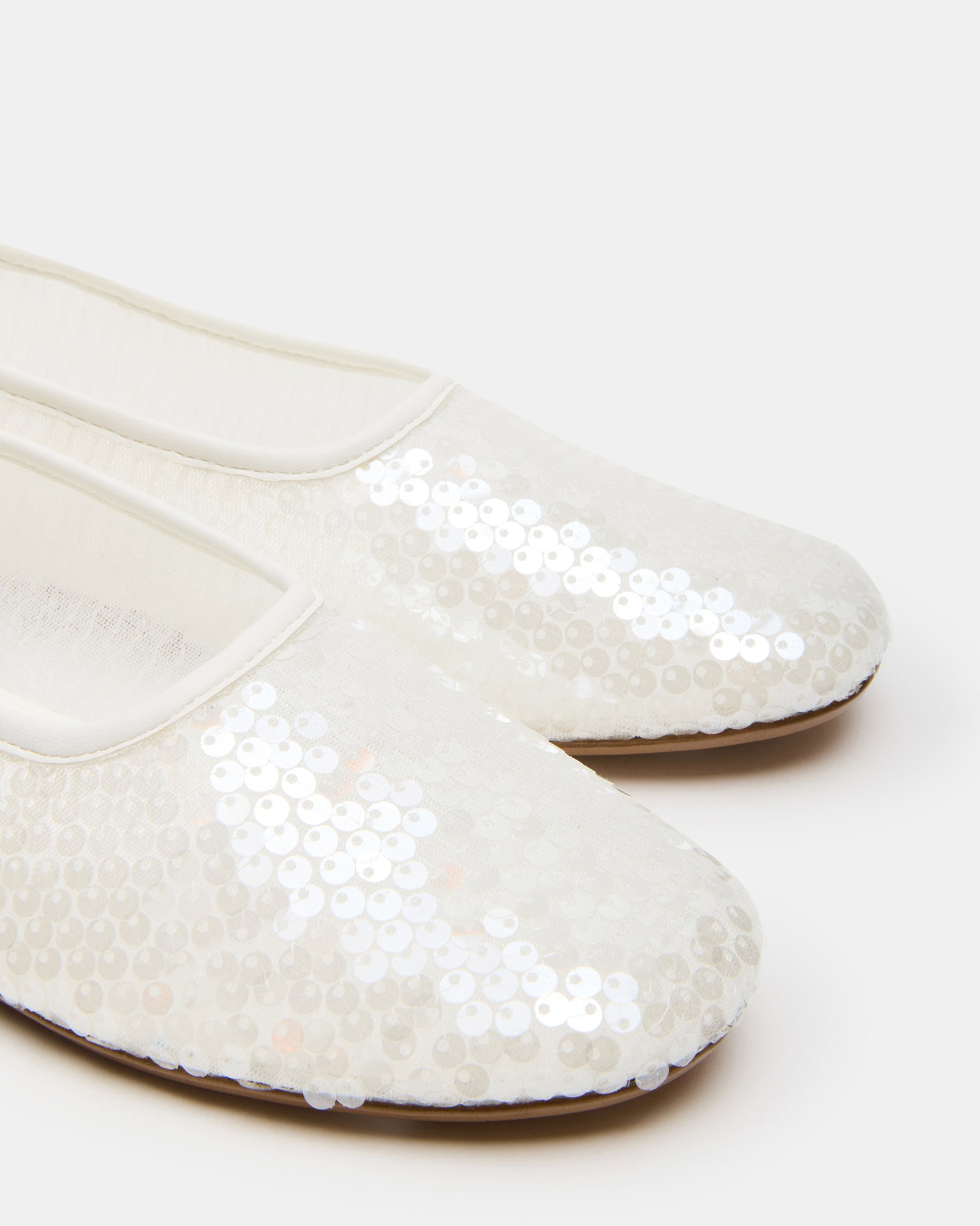 STEVEMADDEN_SHOES_GARCELLE_WHITE_04.jpg
