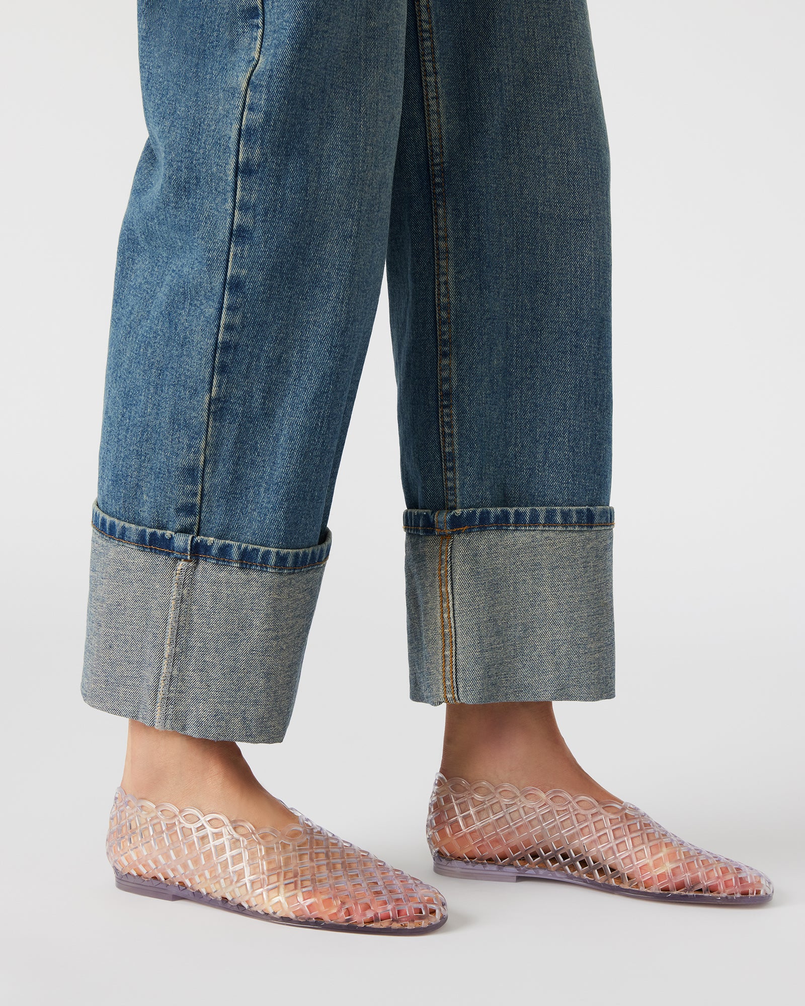 STEVEMADDEN_SHOES_GROVE_CLEAR_0228_137735be-6f9d-4583-a5ee-bb48c4572e07.jpg