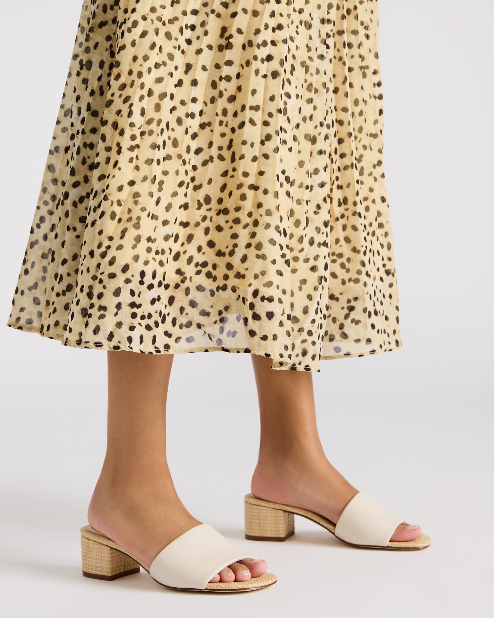 STEVEMADDEN_SHOES_HAILEE_BONE-LEATHER_8145.jpg