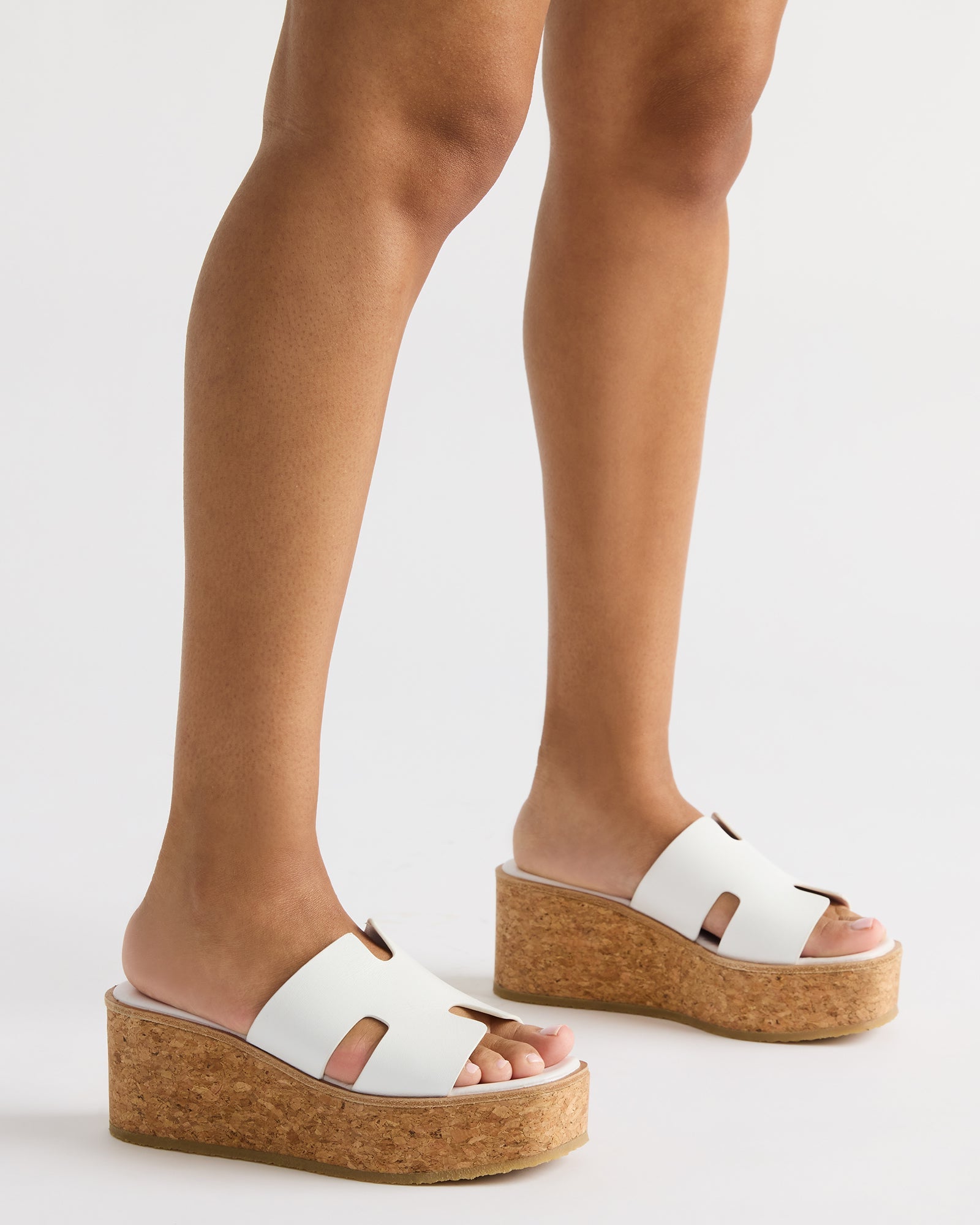 STEVEMADDEN_SHOES_HARMONY_WHITE-LEATHER_0227_05c50271-ee67-4df8-be75-268a6167b8f0.jpg