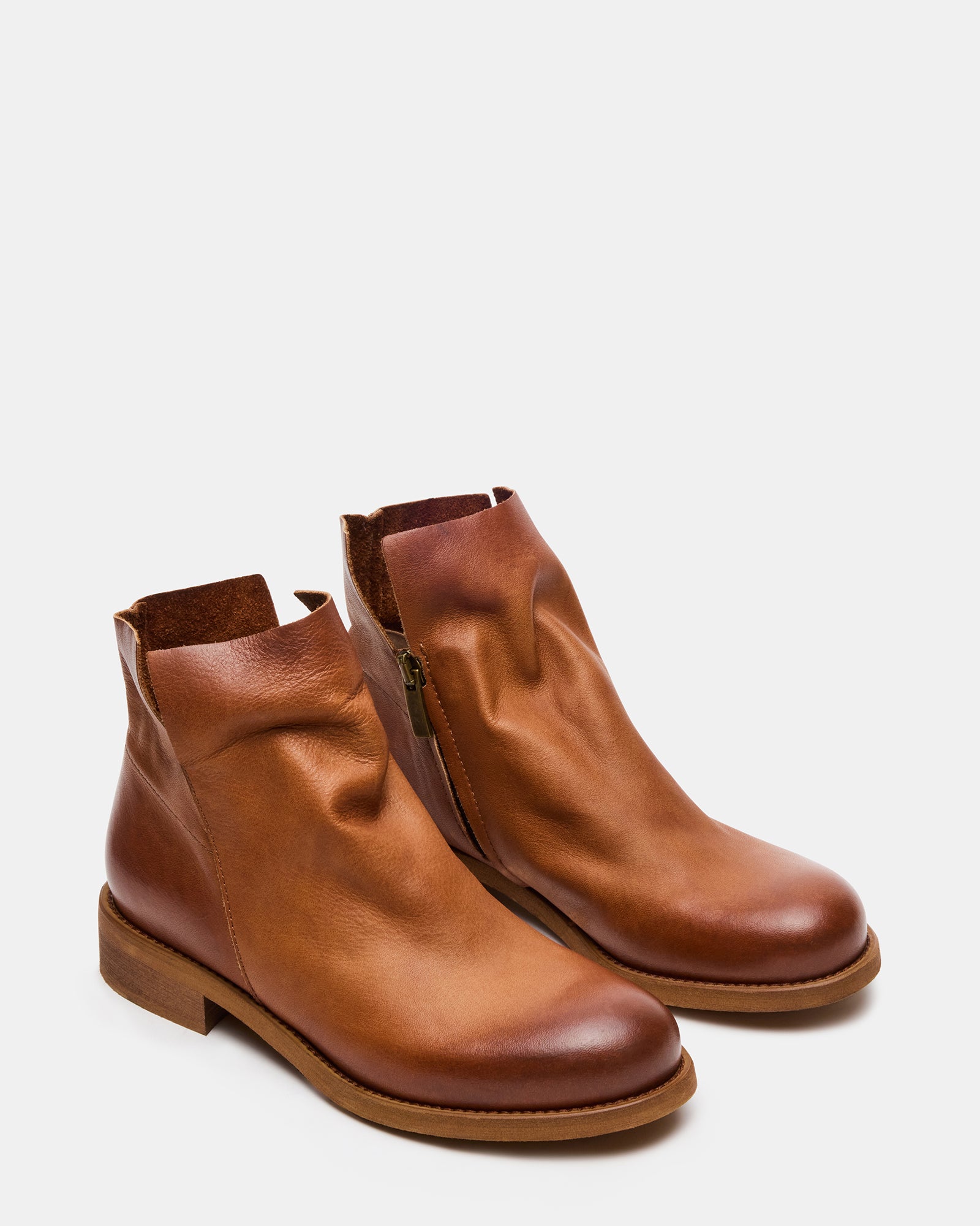 STEVEMADDEN_SHOES_HUGHIE_TAN-LEATHER_02.jpg