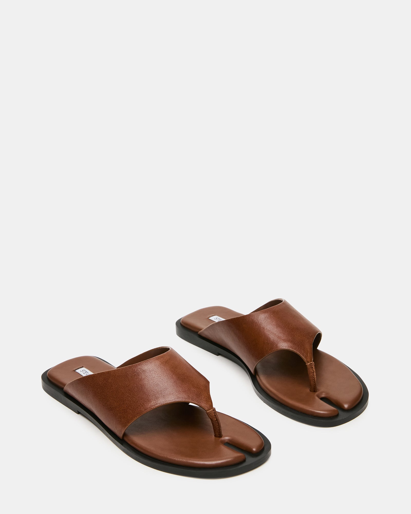 STEVEMADDEN_SHOES_ILLIA_COGNAC-LEATHER_02.jpg