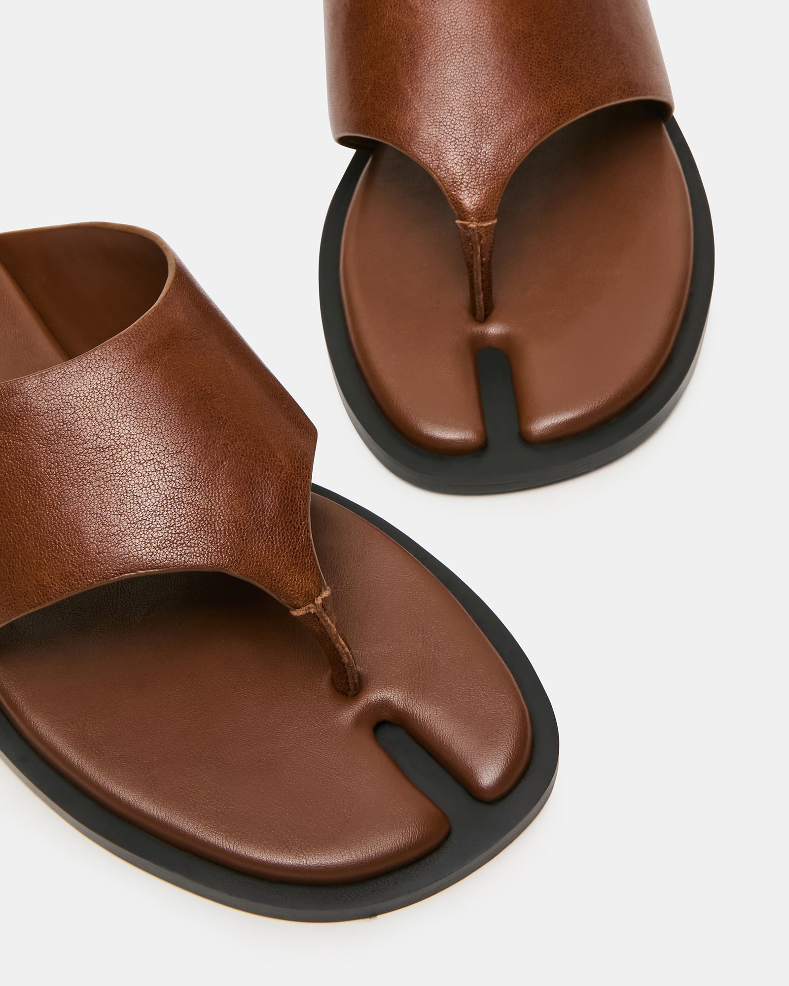 STEVEMADDEN_SHOES_ILLIA_COGNAC-LEATHER_05.jpg