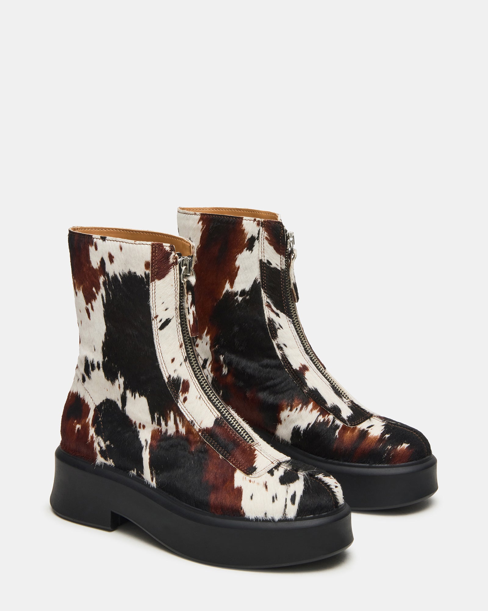 STEVEMADDEN_SHOES_JONES-H_COW-PRINT_01.jpg