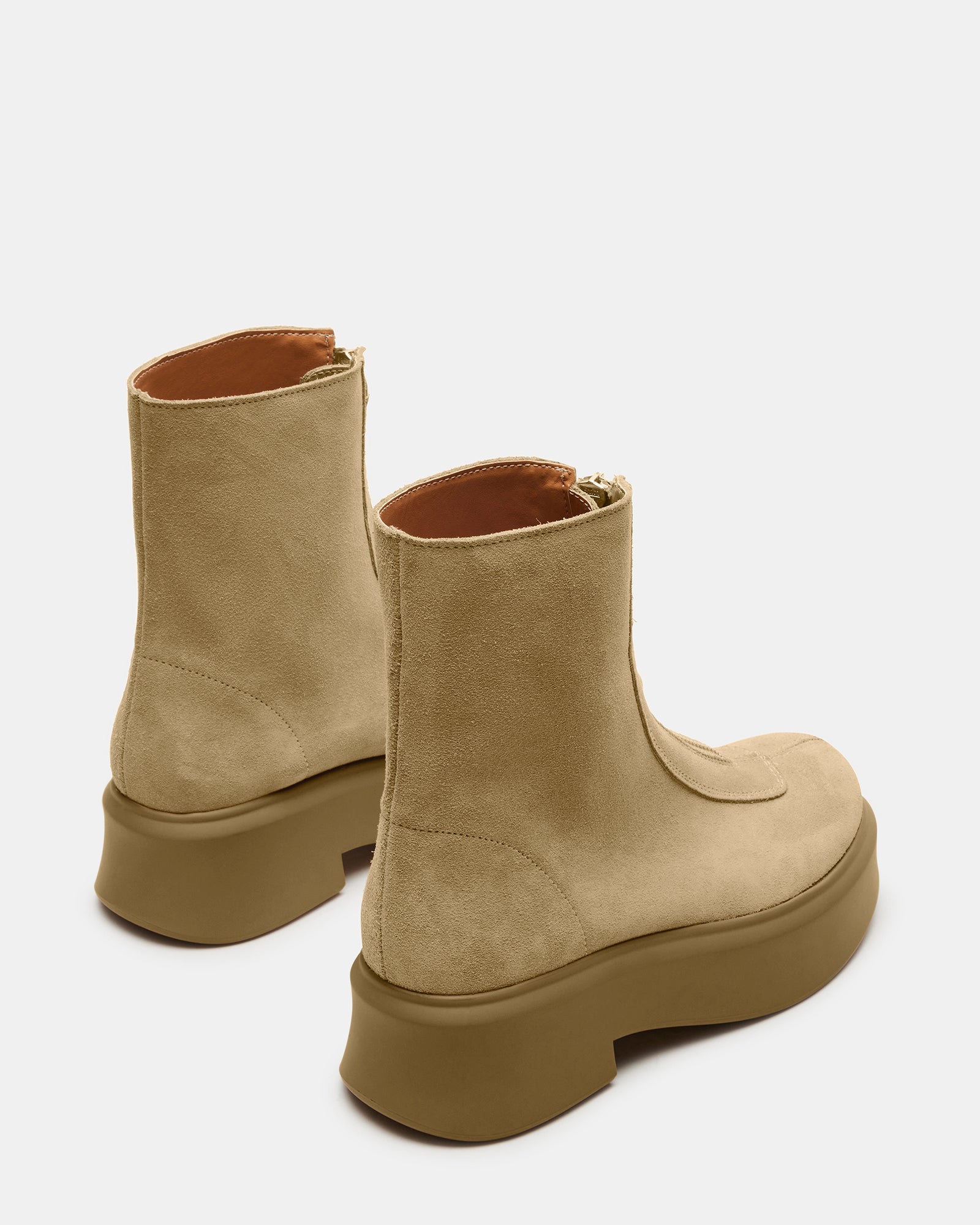 STEVEMADDEN_SHOES_JONES_TAN-SUEDE_03_c2a01416-de42-4ee7-9f3b-84551c241708.jpg
