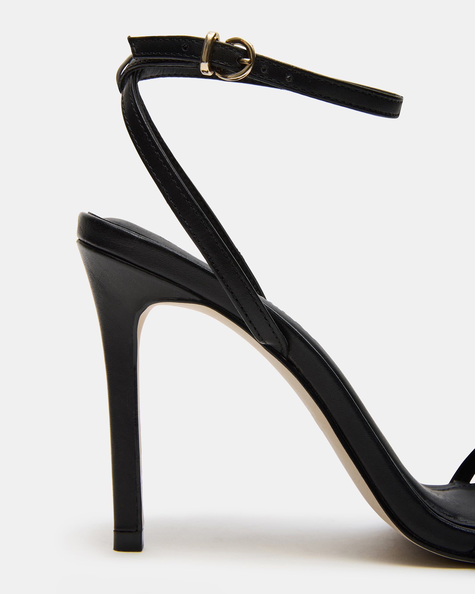 STEVEMADDEN_SHOES_JYPSEY_BLACK-LEATHER_03_8e57e1e7-2036-4b7c-8159-0f2827186a62.jpg