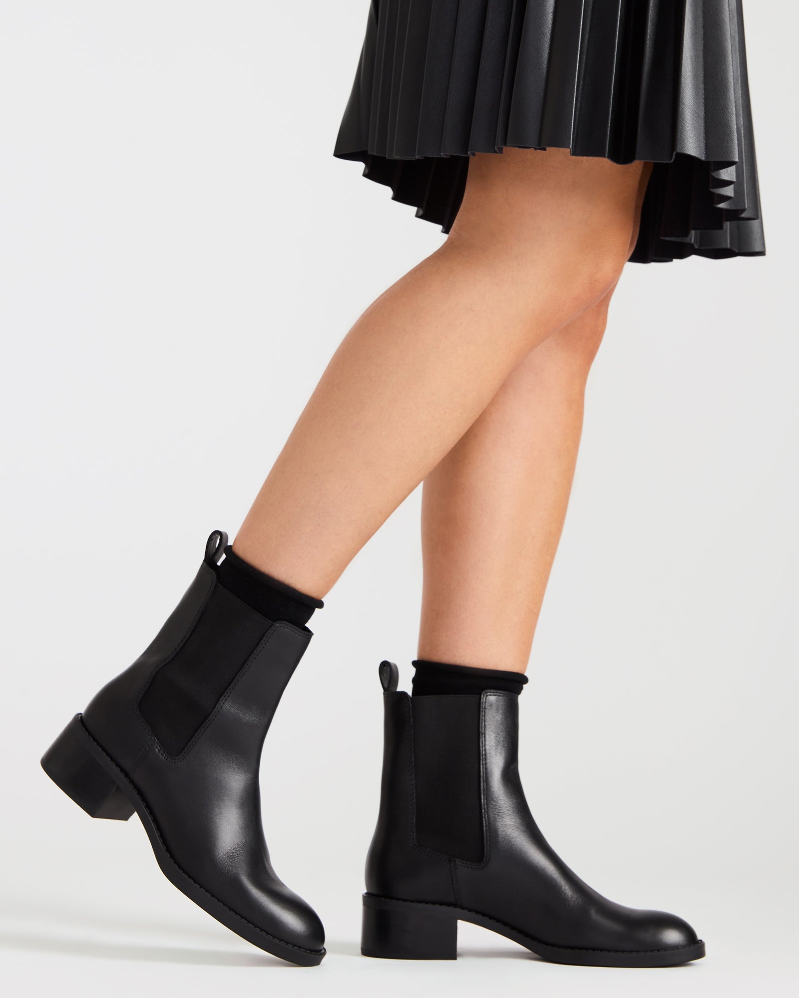 STEVEMADDEN_SHOES_KAPLAN_BLACK-LEATHER_11224.jpg